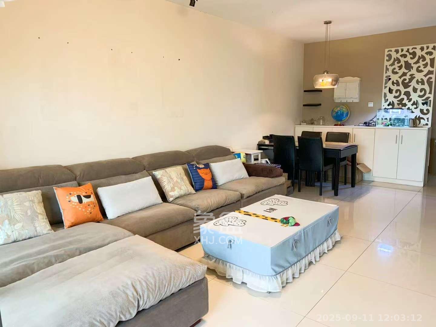 山水花都 2室1厅1卫 2200.0元/月 山水花都 2室1厅1卫 2200.0元/月室内图