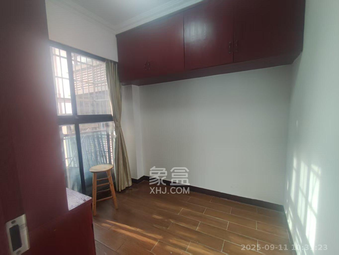 阿普阿布 3室1厅1卫 2300.0元/月 阿普阿布 3室1厅1卫 2300.0元/月室内图