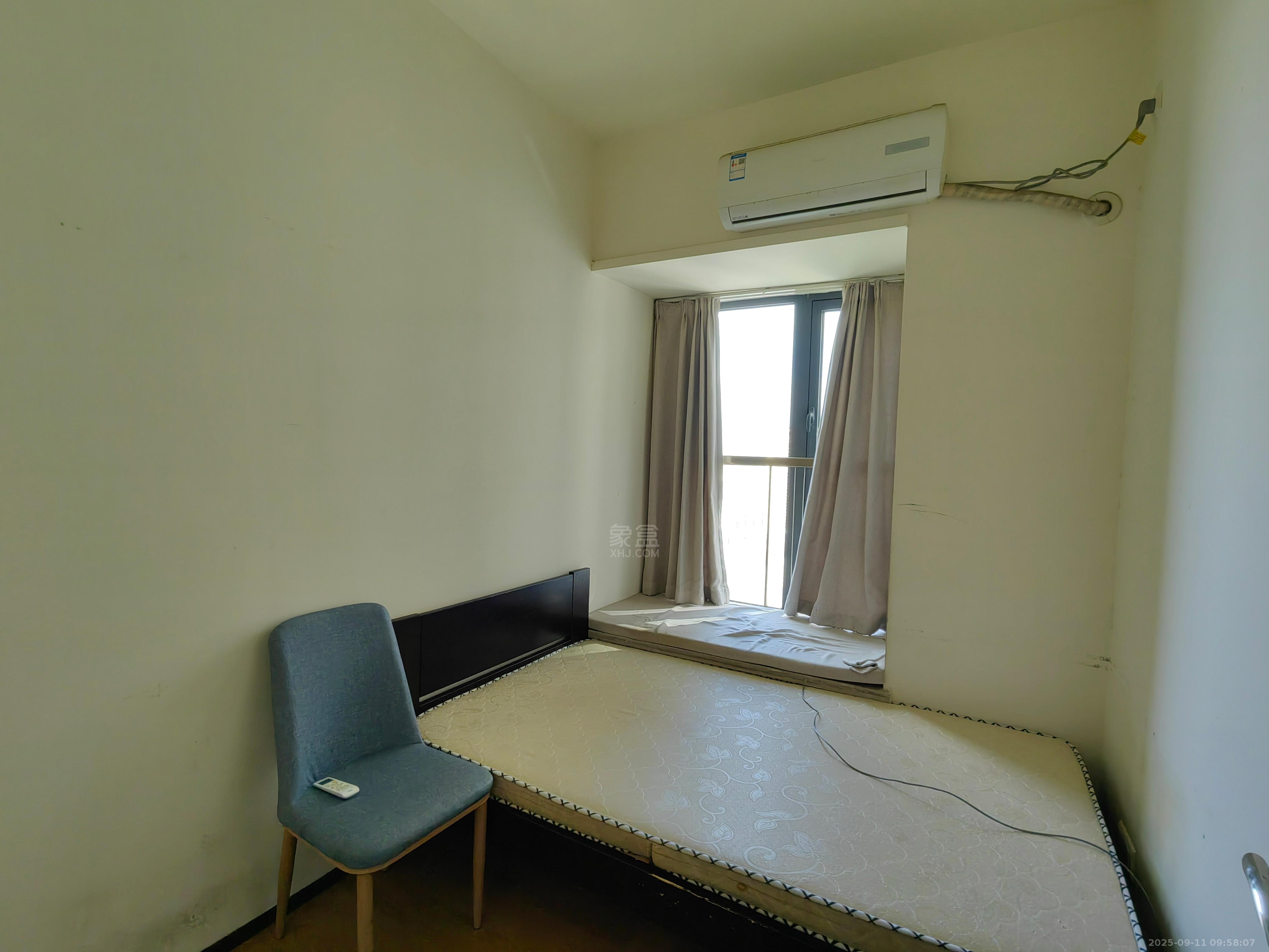 恒大御景湾  2室2厅1卫    1600.0元/月室内图