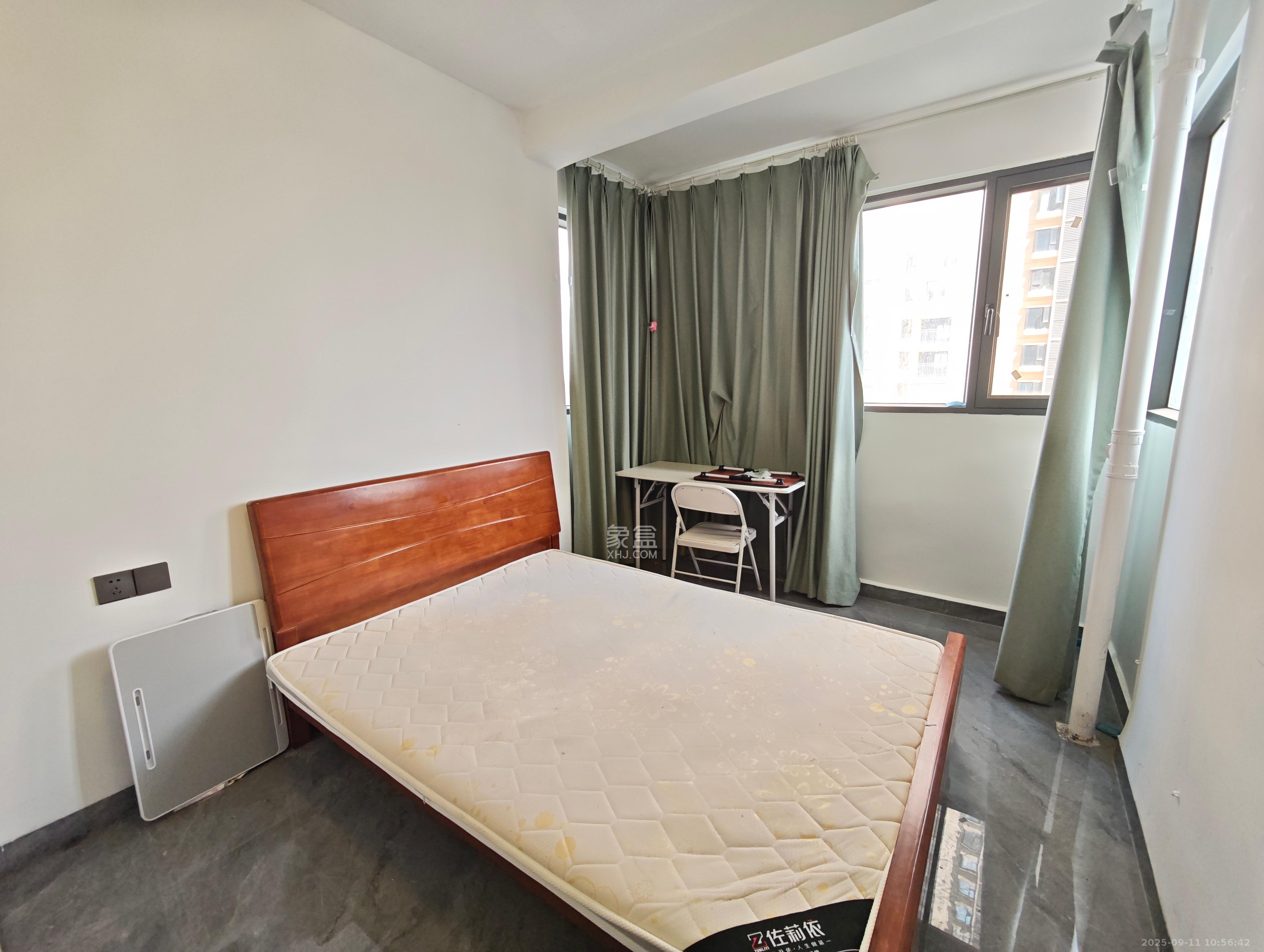 美的翰城  3室2厅2卫    1900.0元/月室内图