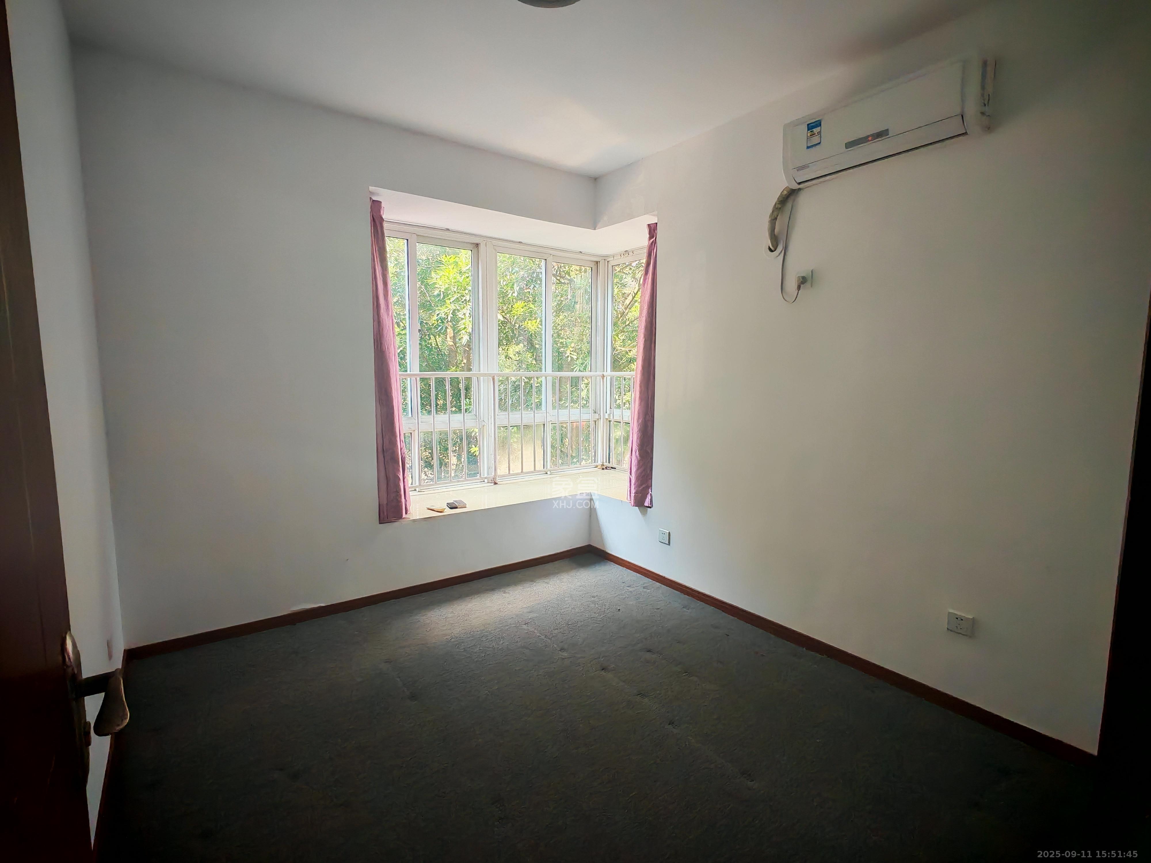 山语城一期 1室2厅2卫 2300.0元/月 山语城一期 1室2厅2卫 2300.0元/月室内图