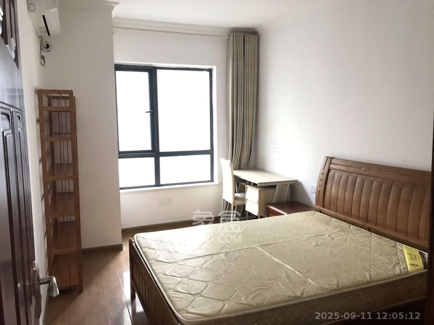 中海梅溪湖壹号 3室2厅2卫 2500.0元/月 中海梅溪湖壹号 3室2厅2卫 2500.0元/月室内图