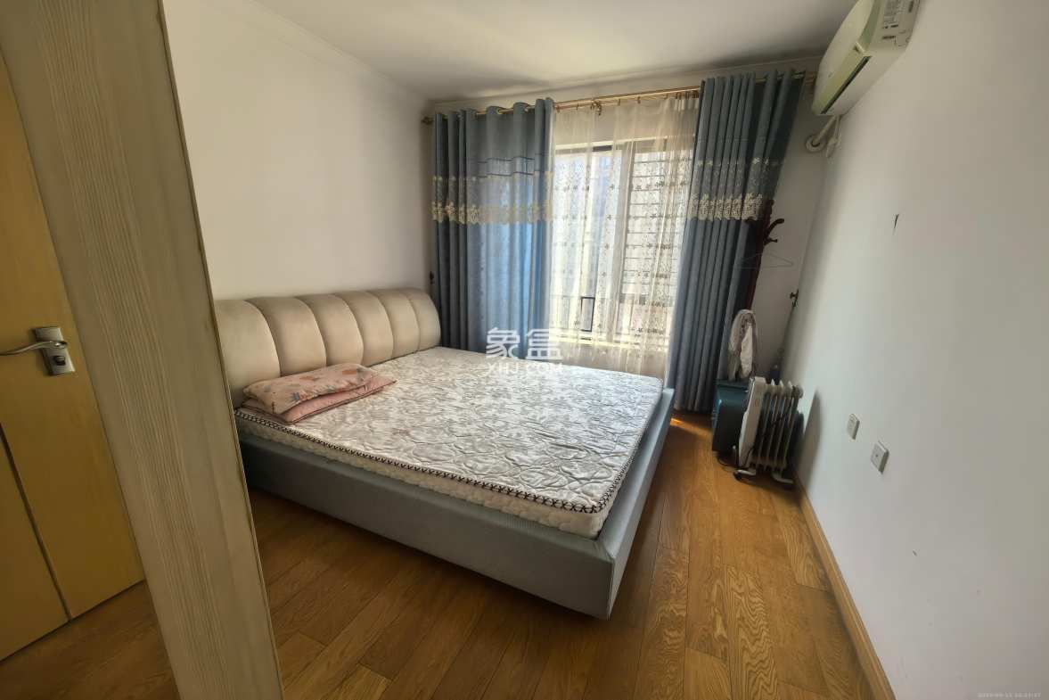 中海国际四期  2室2厅1卫    2000.0元/月 中海国际四期  2室2厅1卫    2000.0元/月室内图