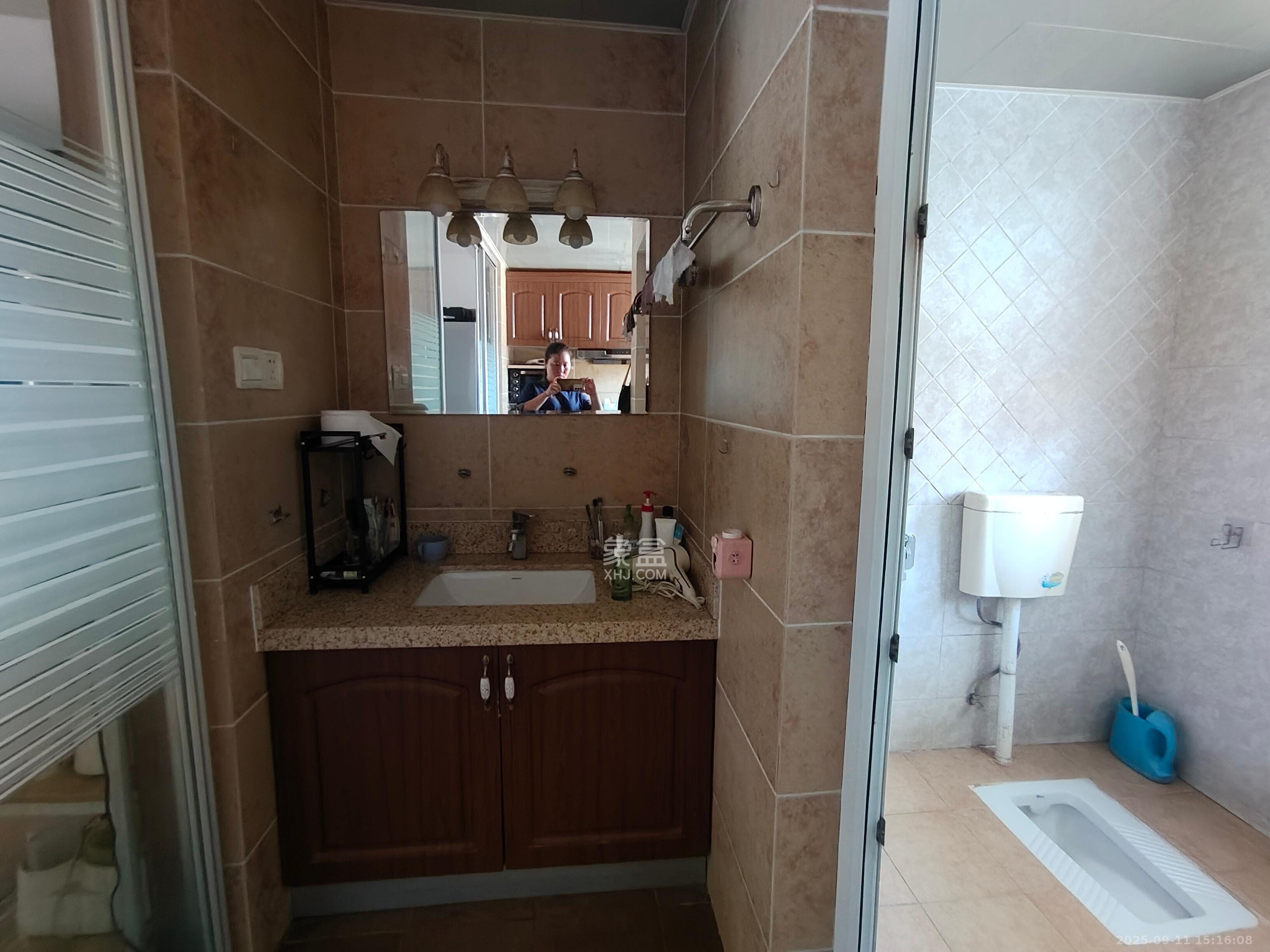 申奥美域  3室2厅2卫    2400.0元/月室内图