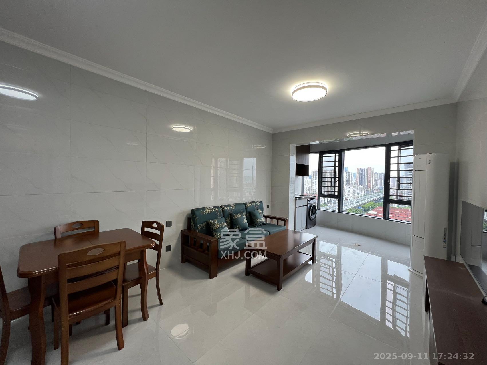 嘉雨兴园  2室1厅1卫    2500.0元/月室内图