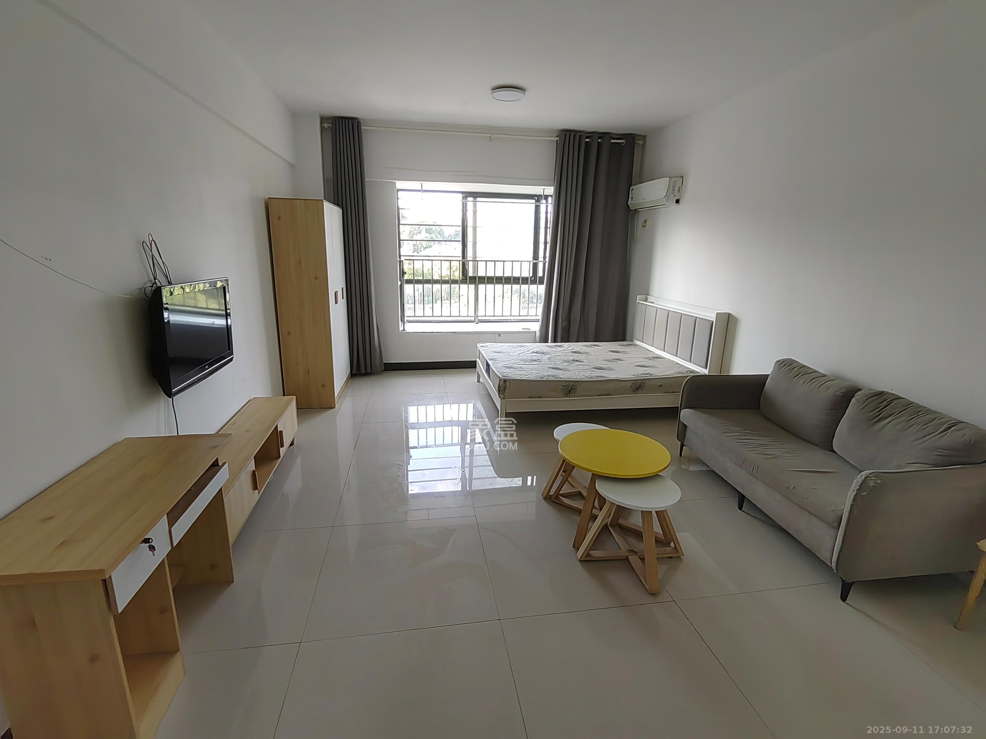 世纪桃花苑 1室0厅1卫 1300.0元/月 世纪桃花苑 1室0厅1卫 1300.0元/月室内图