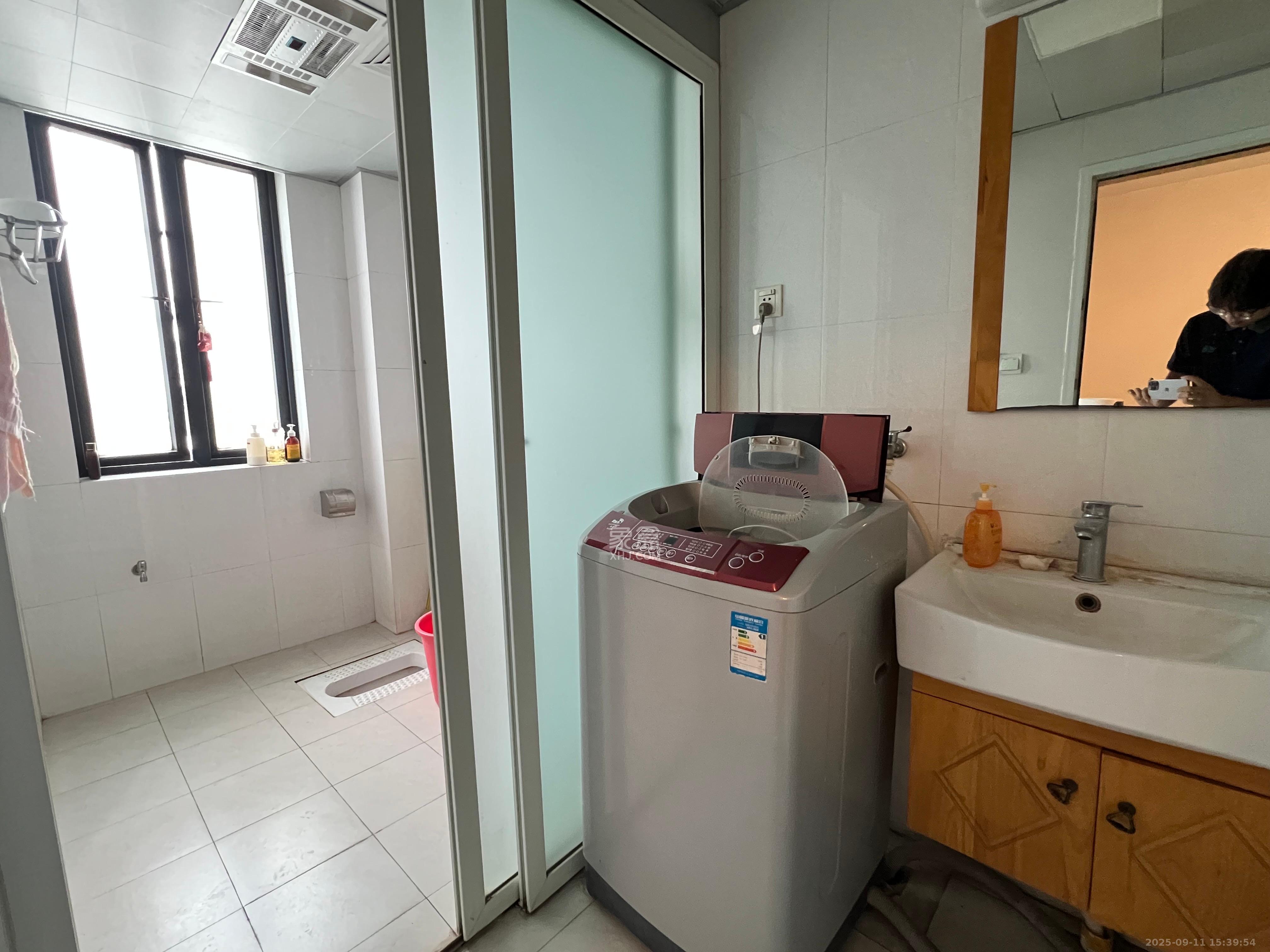 西子湖畔沃府 3室2厅2卫 3200.0元/月 西子湖畔沃府 3室2厅2卫 3200.0元/月室内图