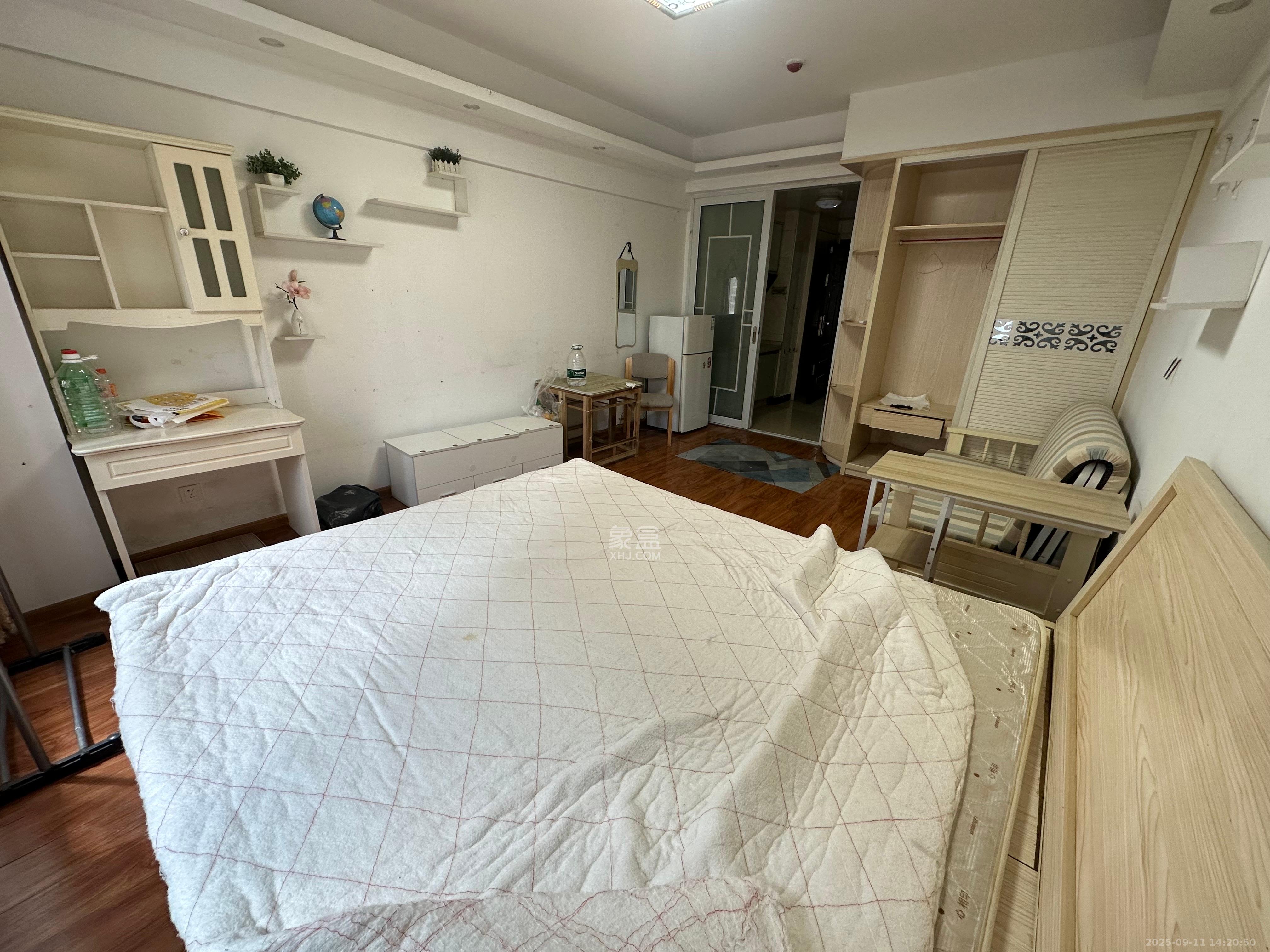 钰龙天下二期（钰龙佳园）  1室0厅1卫    1200.0元/月室内图