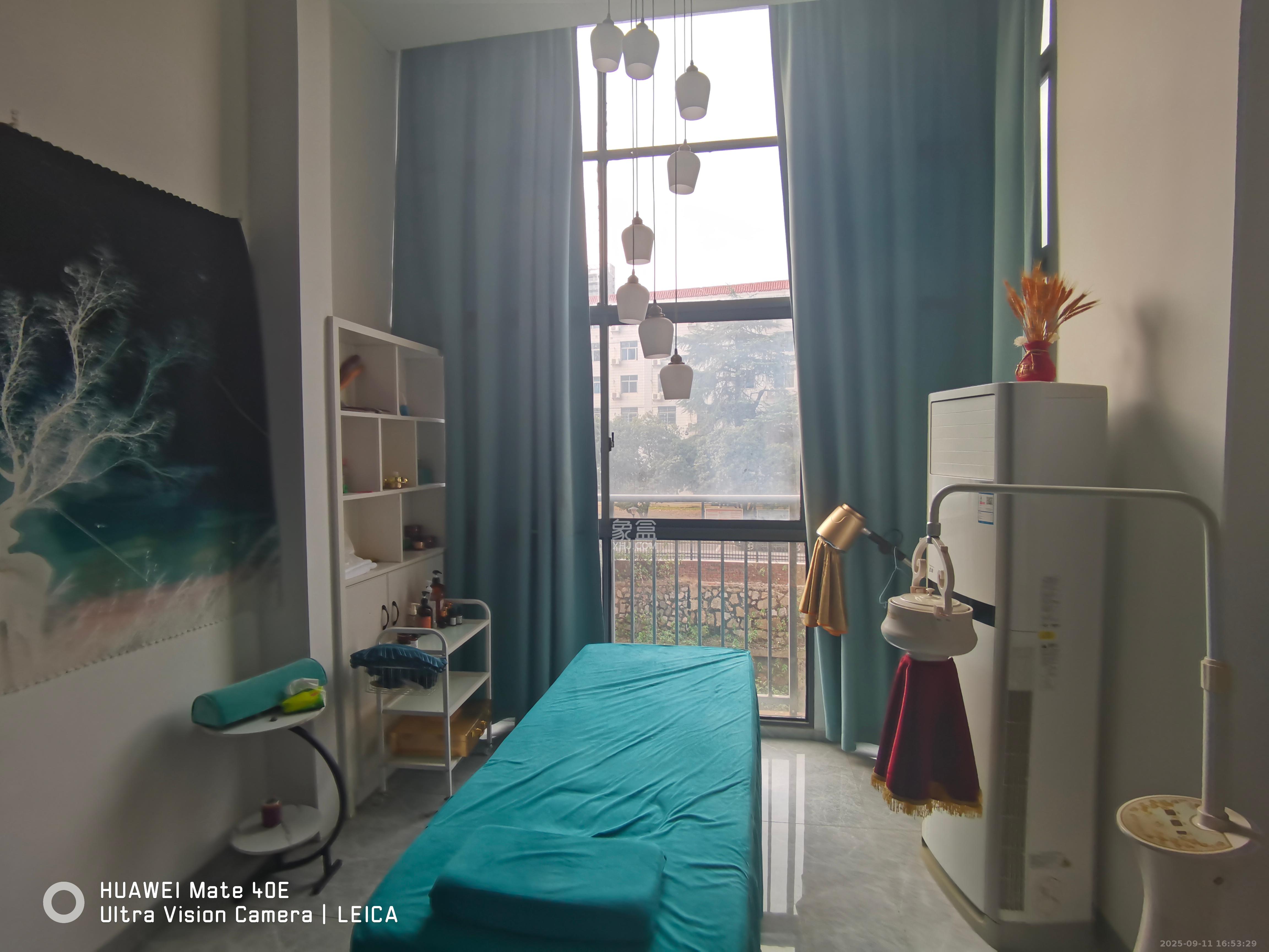 裕天国际商汇中心 1室1厅1卫 1700.0元/月 裕天国际商汇中心 1室1厅1卫 1700.0元/月室内图