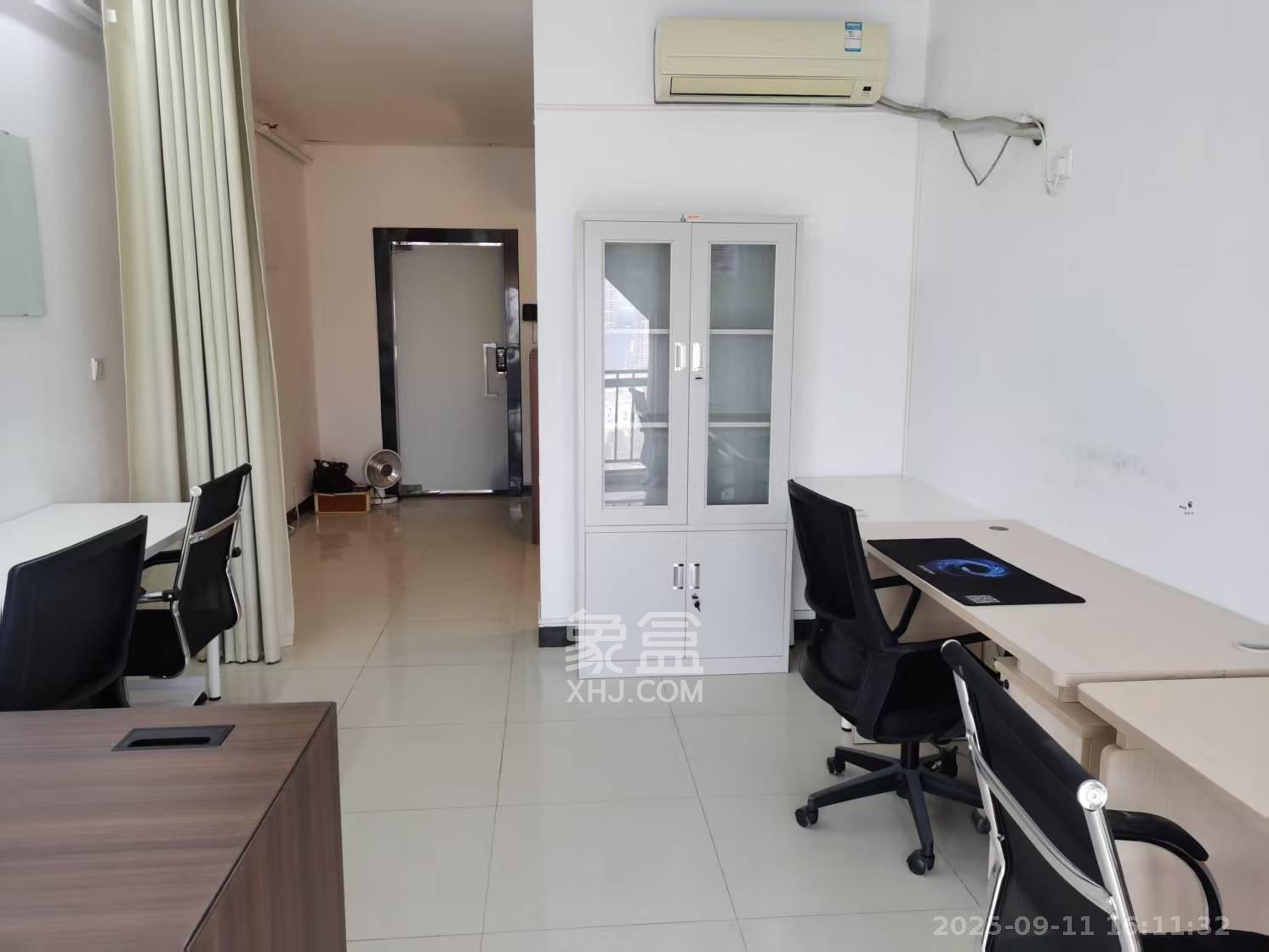 雅阁国际  1室1厅1卫    2600.0元/月室内图