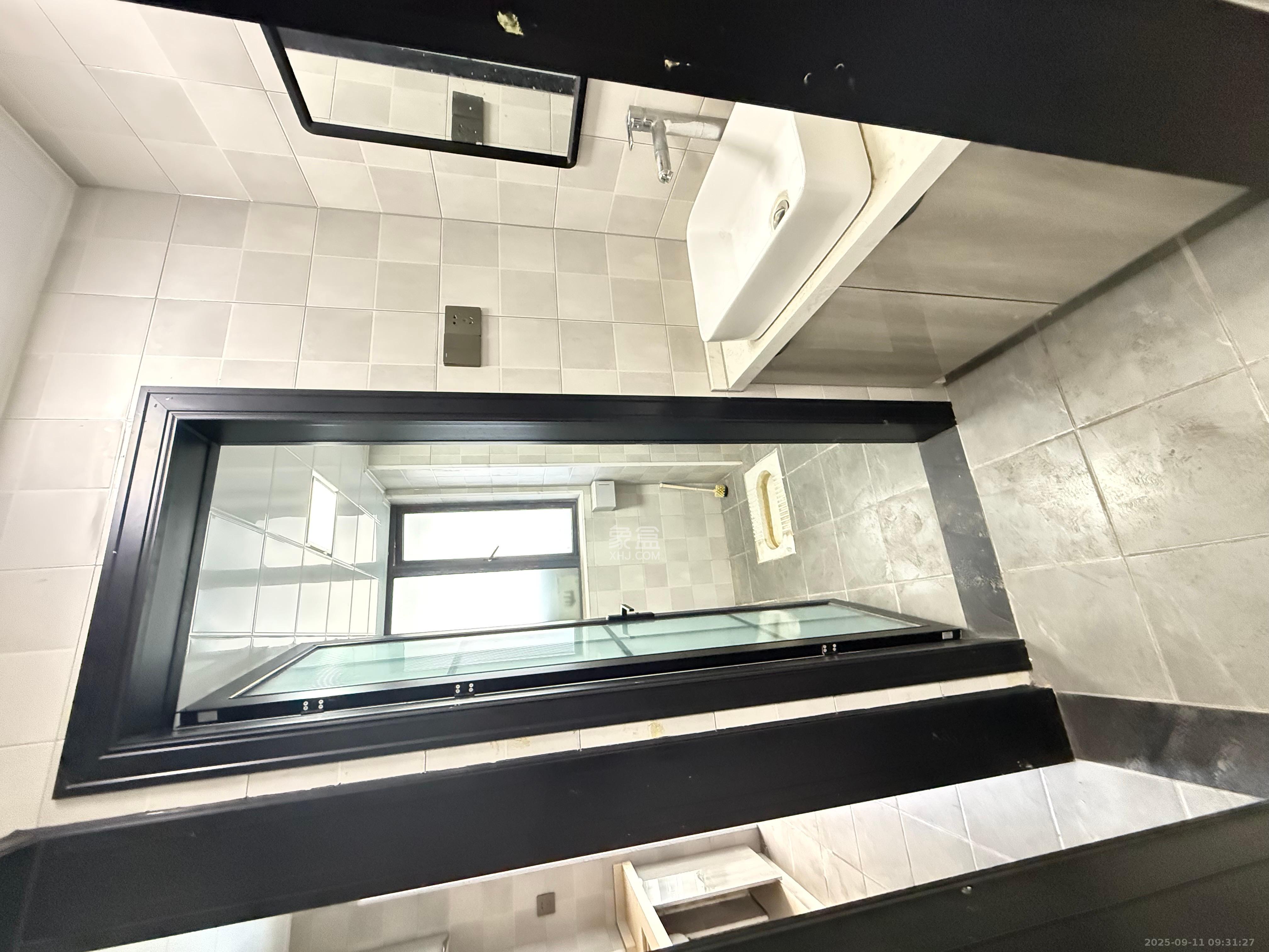 亚商国际 2室1厅1卫 2400.0元/月 亚商国际 2室1厅1卫 2400.0元/月室内图