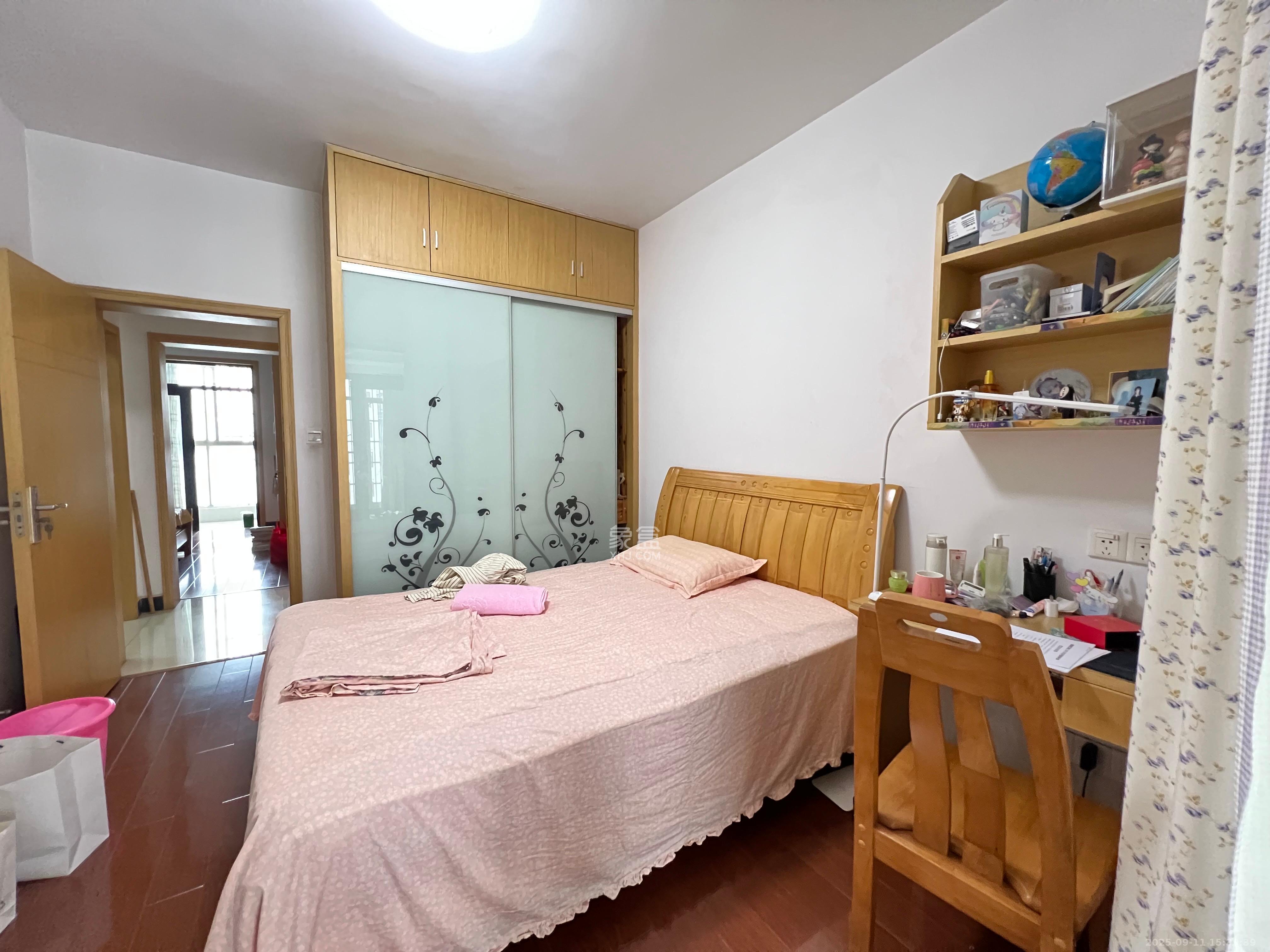 西子湖畔沃府 3室2厅2卫 3200.0元/月 西子湖畔沃府 3室2厅2卫 3200.0元/月室内图