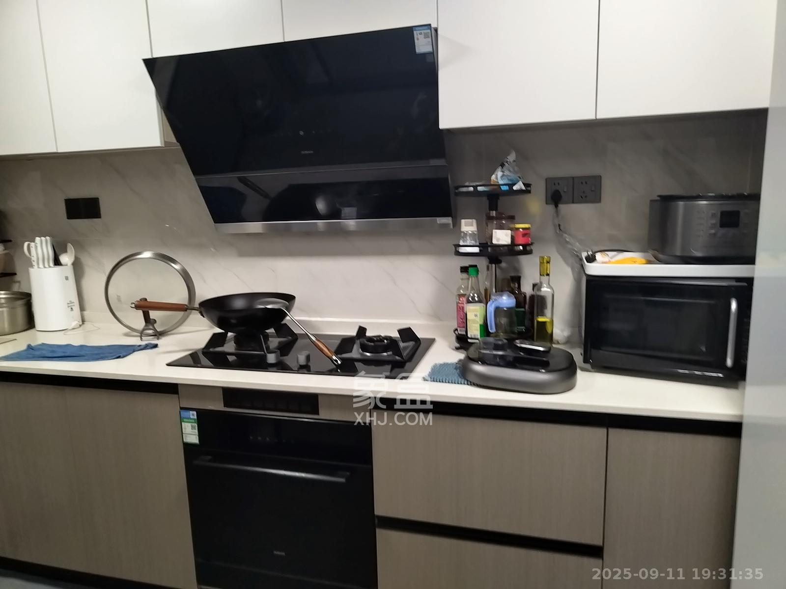 长房星城天地 4室2厅2卫 7500.0元/月 长房星城天地 4室2厅2卫 7500.0元/月室内图