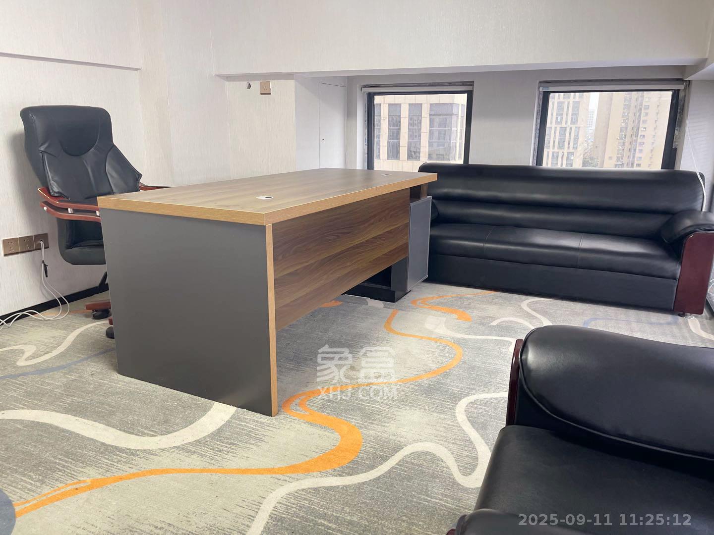 华润置地广场二期  1室1厅1卫    3500.0元/月室内图