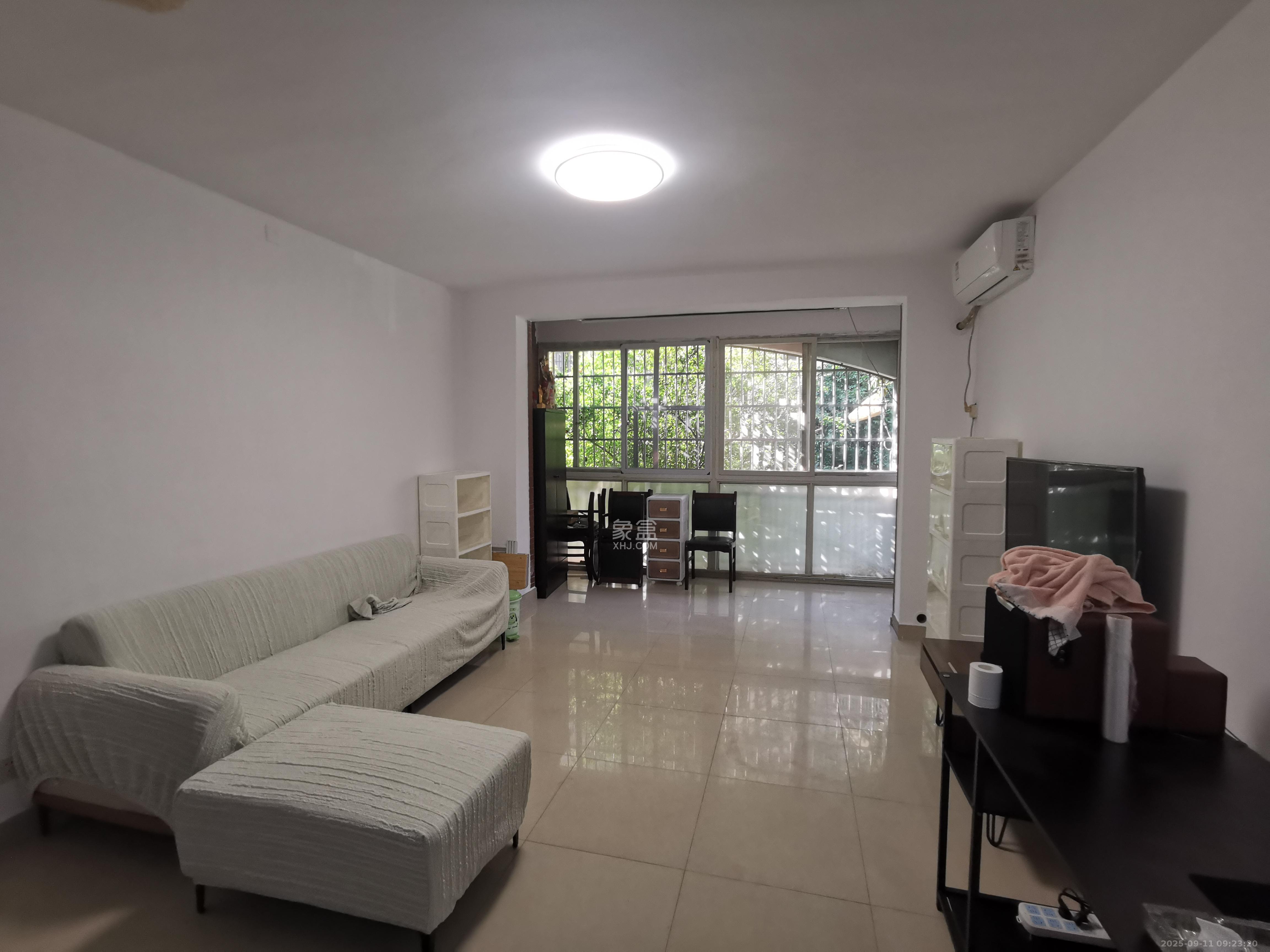 鄱阳小区 2室2厅1卫 1800.0元/月 鄱阳小区 2室2厅1卫 1800.0元/月室内图