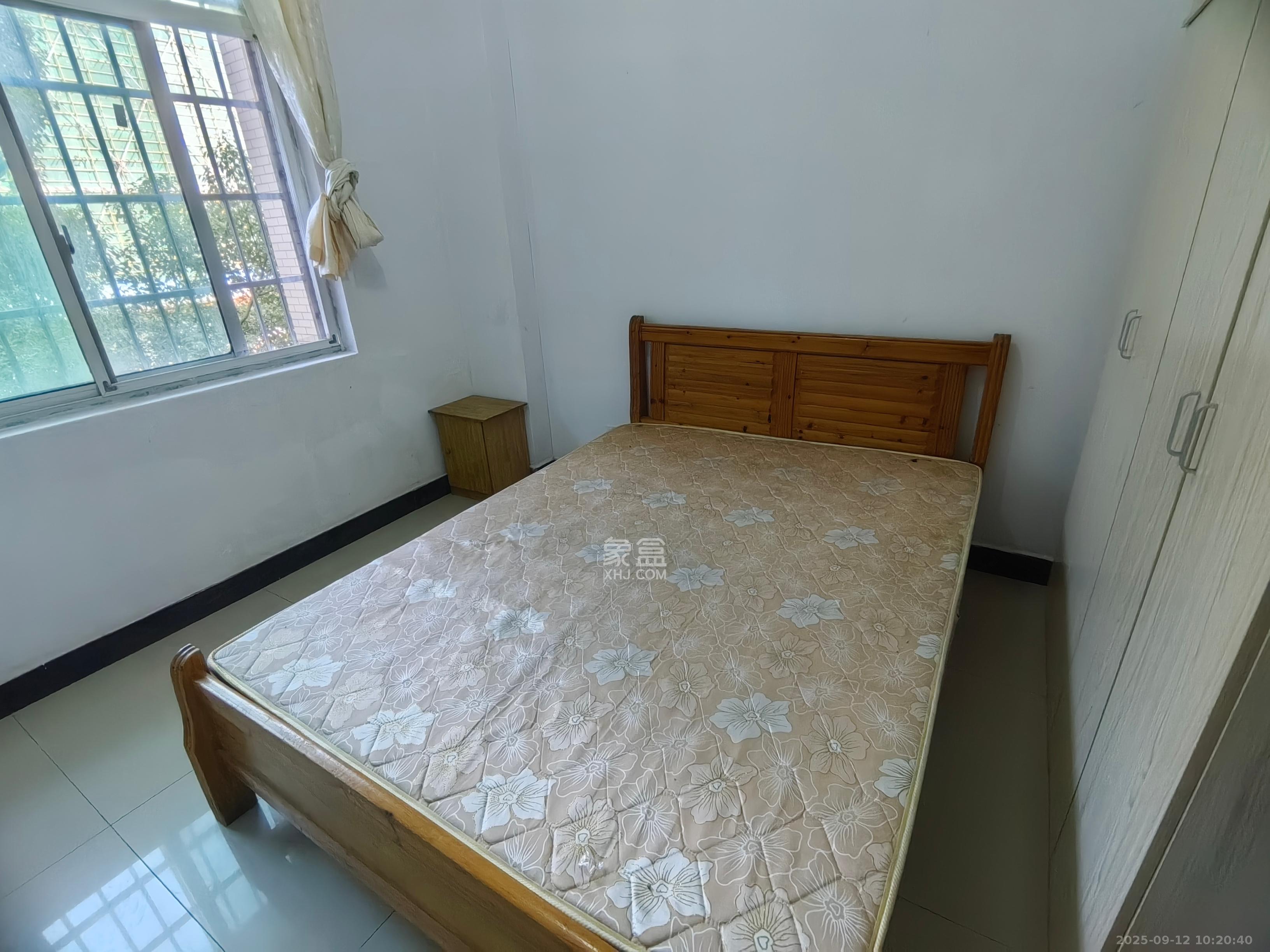 洞井二小区  3室2厅1卫    1900.0元/月室内图