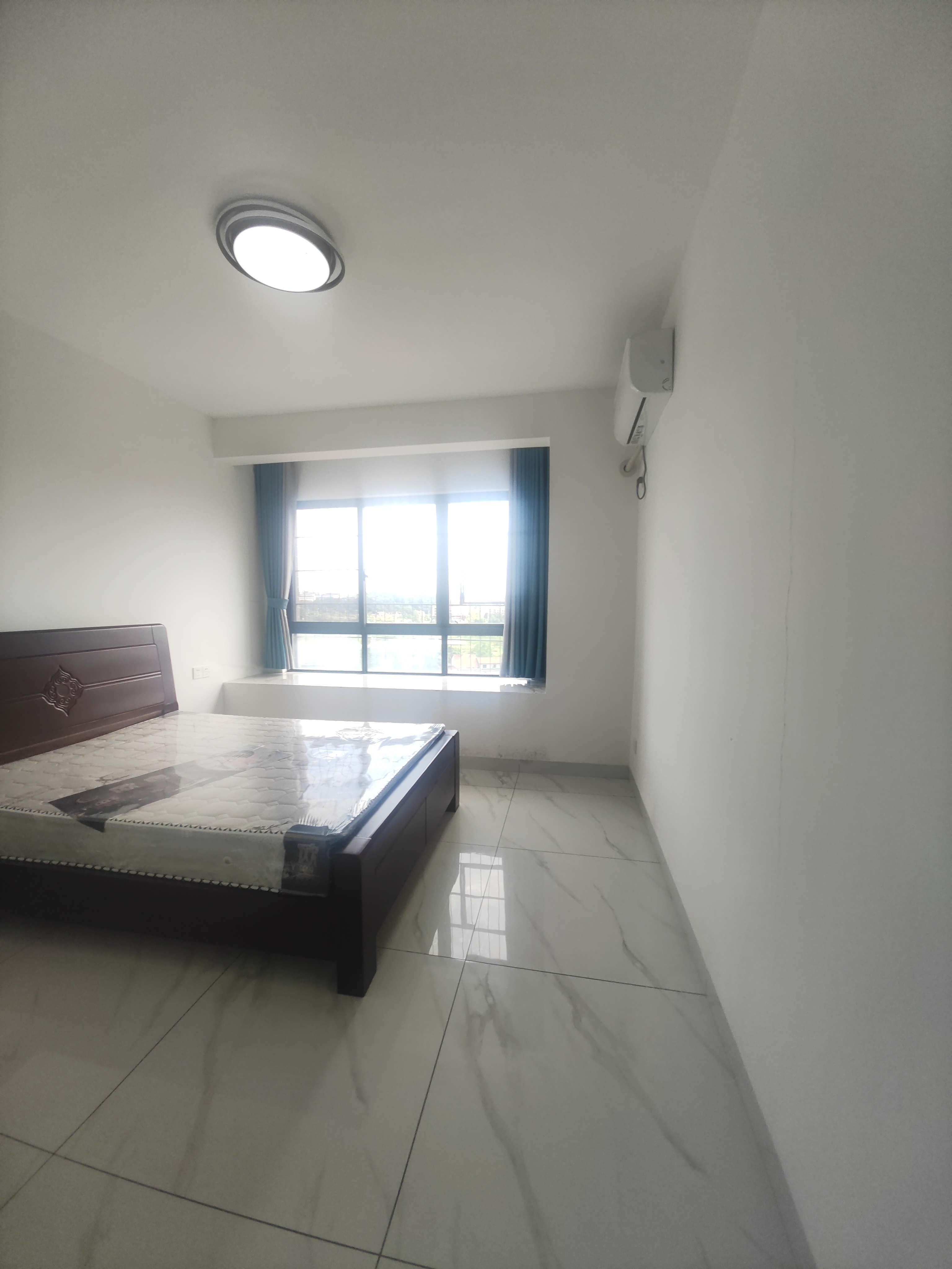 东城明珠 3室2厅2卫 2200.0元/月 东城明珠 3室2厅2卫 2200.0元/月室内图