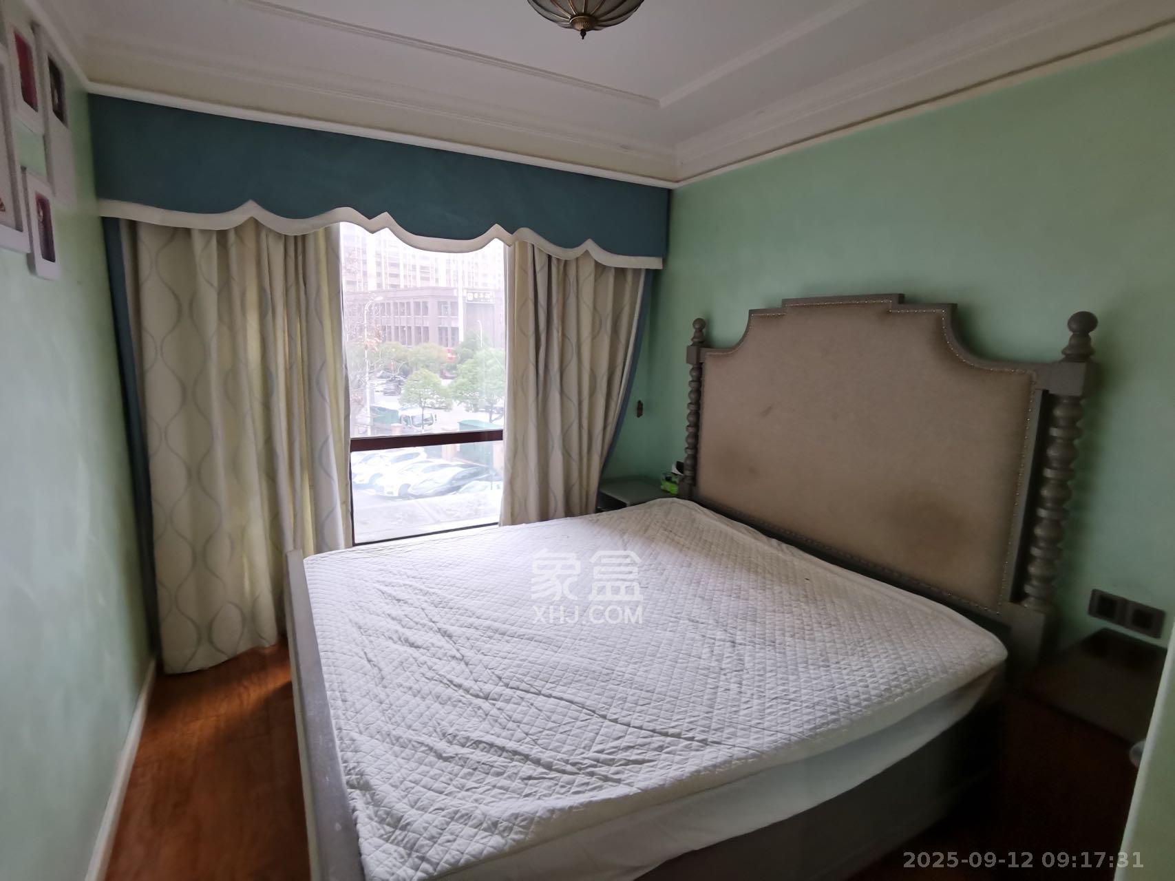 欧莱雅郡  4室2厅2卫    3400.0元/月室内图