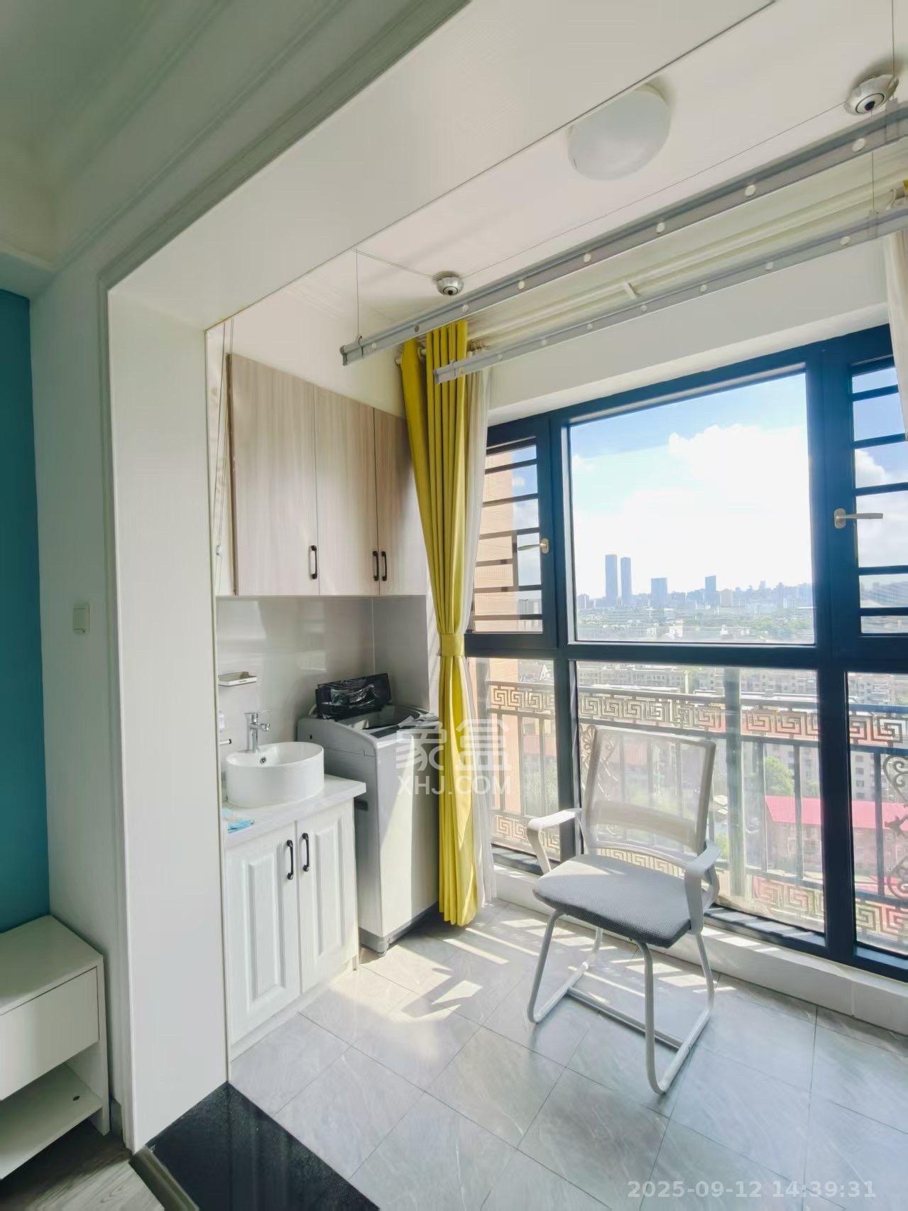 上园商住小区  1室0厅0卫    2000.0元/月室内图