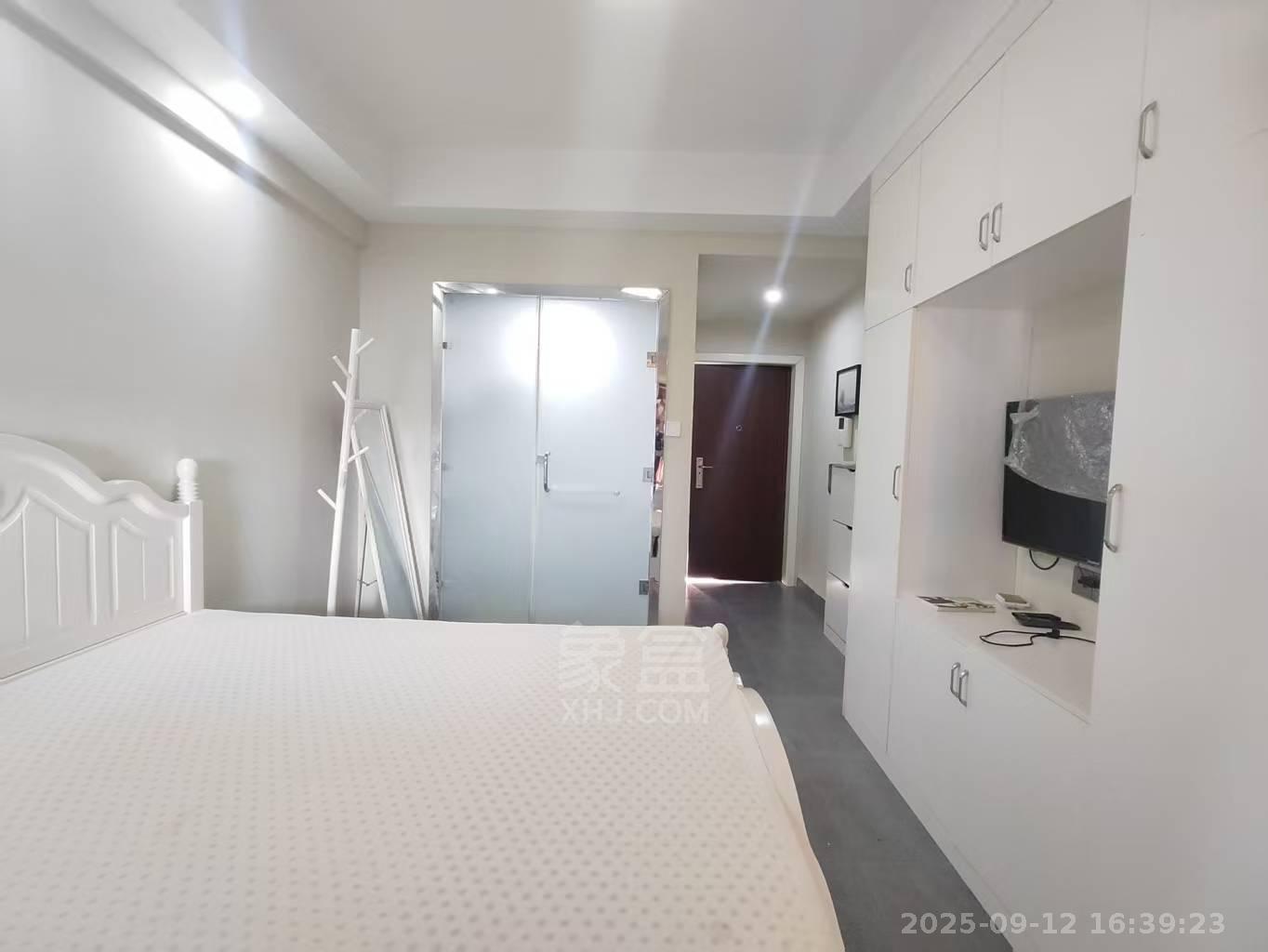 中建御山和苑  1室1厅1卫   1200.00元/月室内图