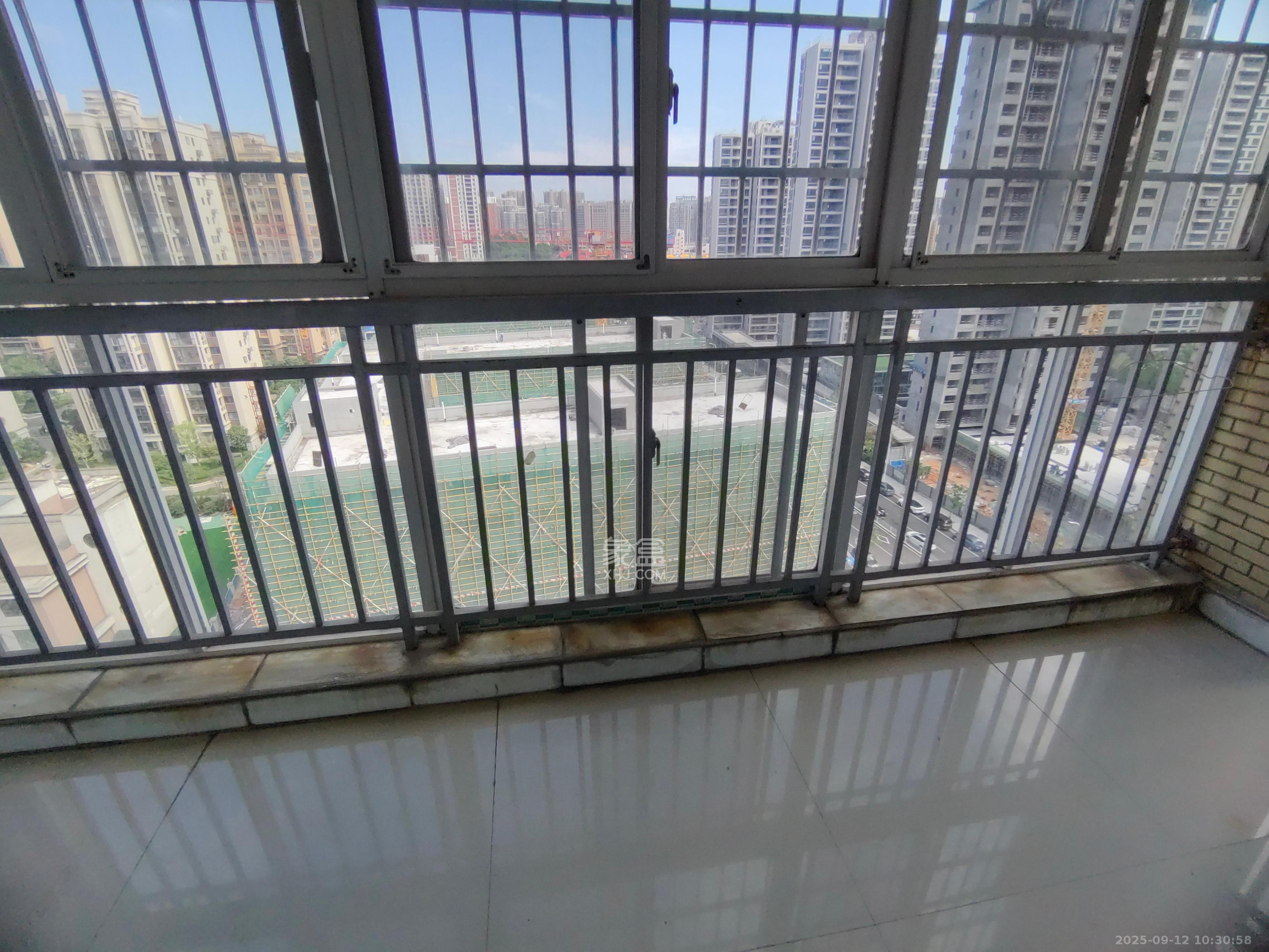 洞井二小区  3室2厅1卫    2100.0元/月室内图