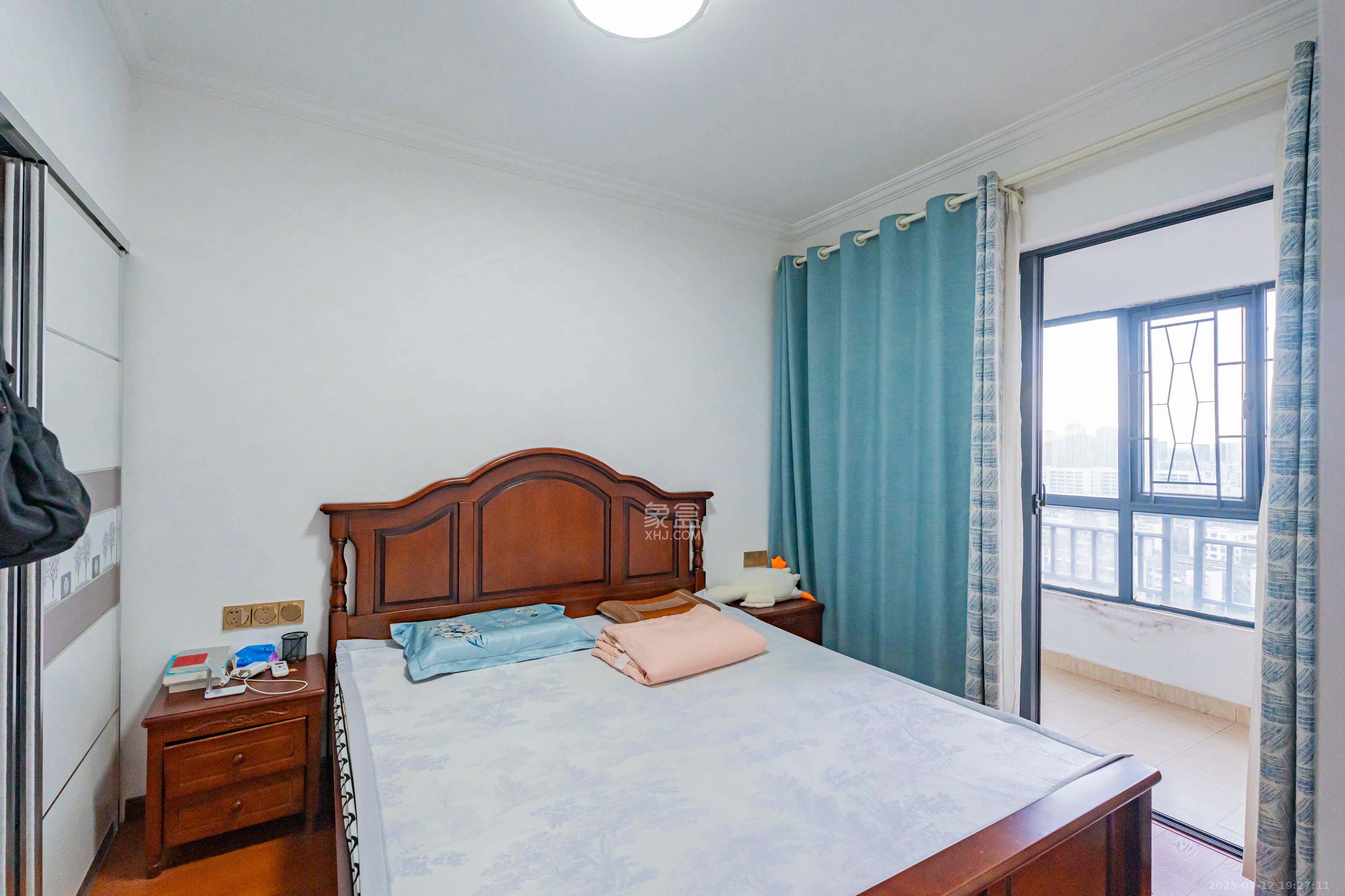 兰亭峰景  2室2厅1卫    66.0万 兰亭峰景  2室2厅1卫    66.0万卧室