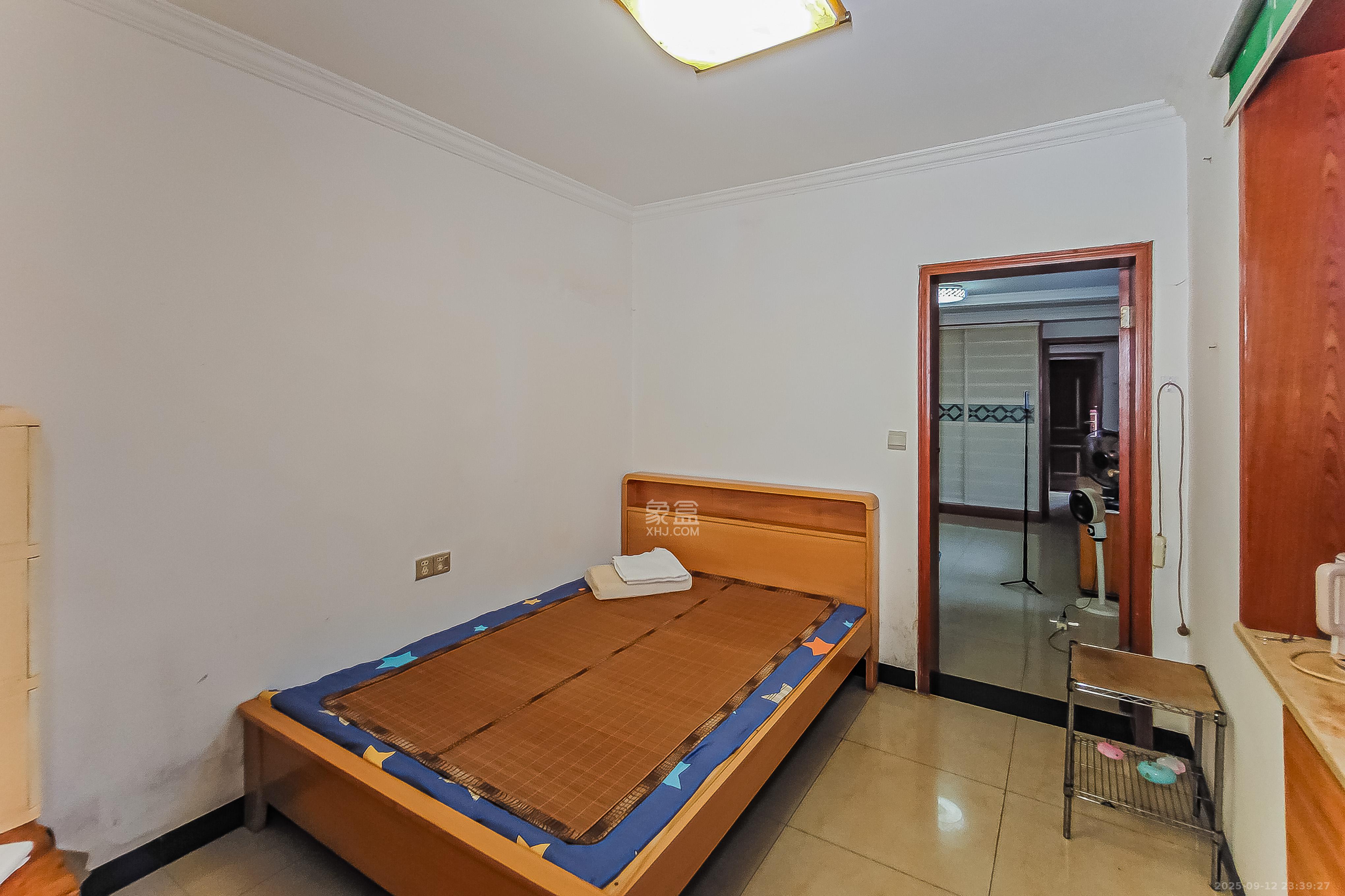 杏花苑 1室1厅1卫 26.0万 杏花苑 1室1厅1卫 26.0万卧室