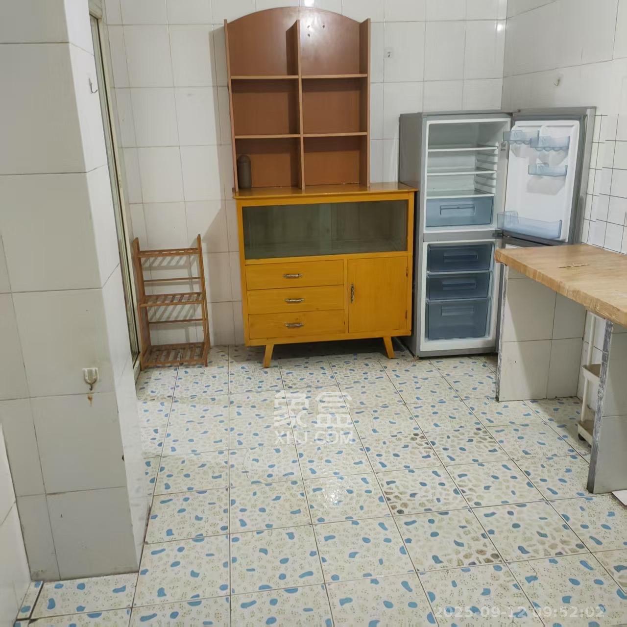 新塘垅小区(高桥物流园) 2室1厅1卫 1280.0元/月 新塘垅小区(高桥物流园) 2室1厅1卫 1280.0元/月室内图