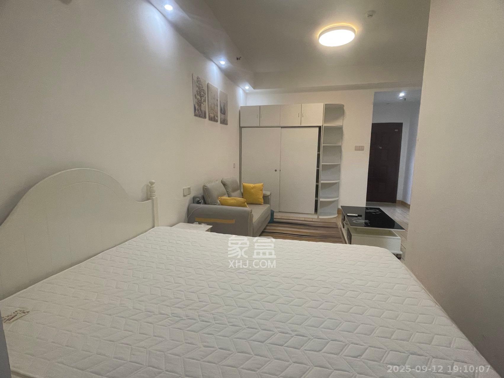 第六都(陆都小区) 1室1厅1卫 1650.0元/月 第六都(陆都小区) 1室1厅1卫 1650.0元/月室内图