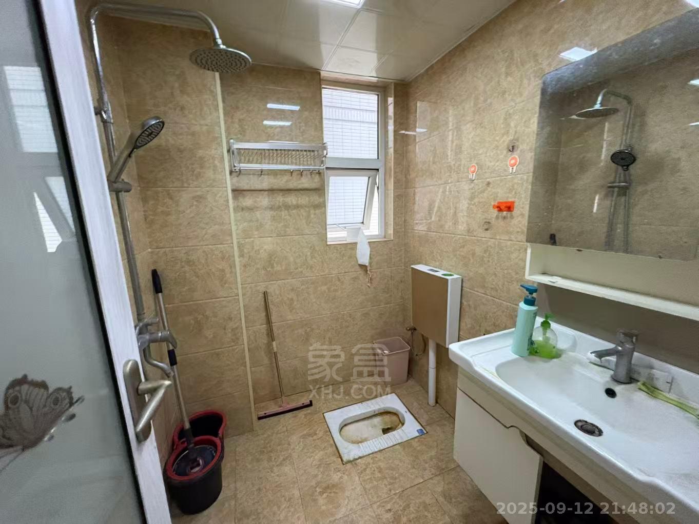 美的城二期 2室2厅1卫 1600.0元/月 美的城二期 2室2厅1卫 1600.0元/月室内图