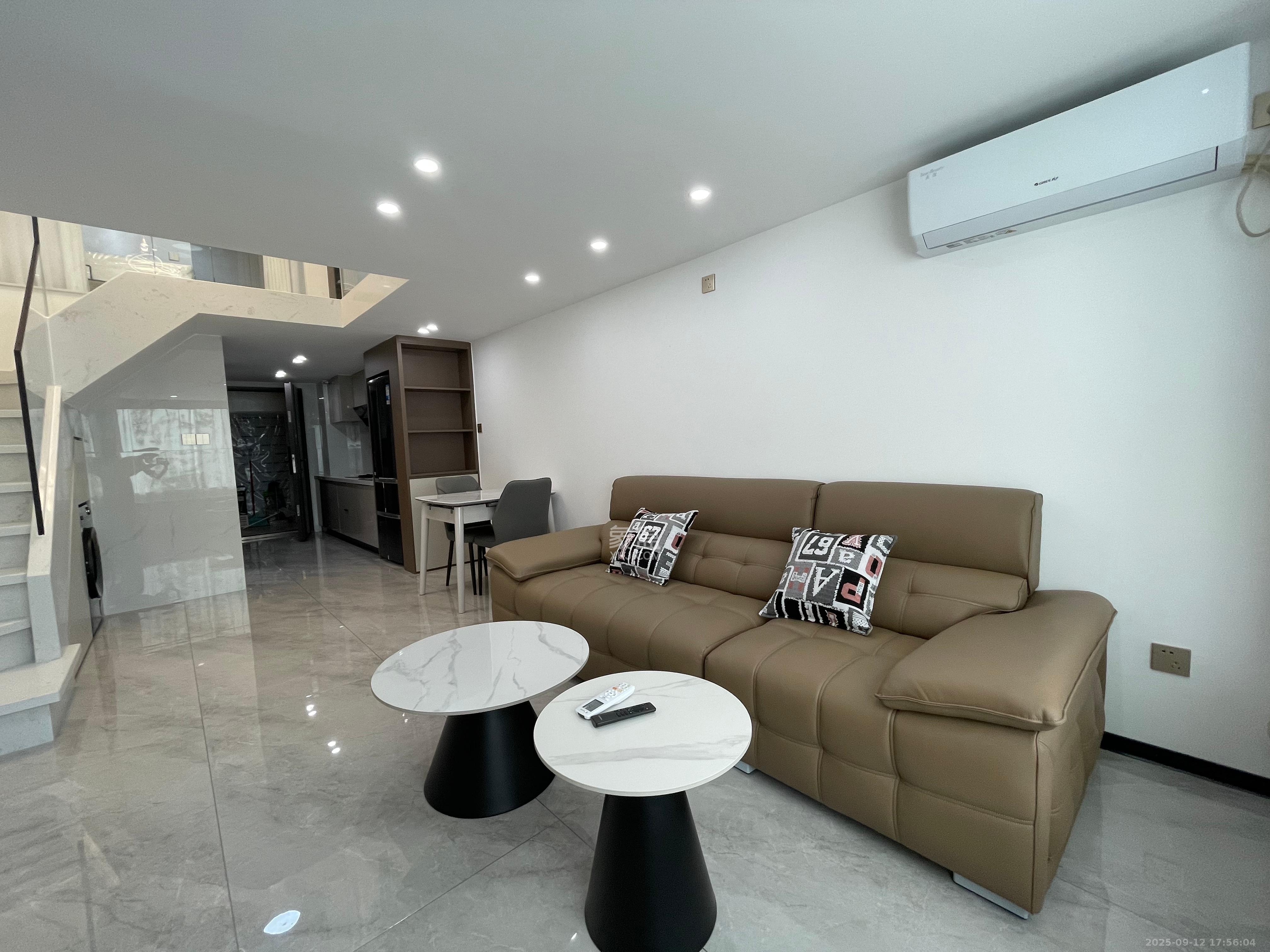 建发养云  2室1厅1卫   3300.00元/月室内图
