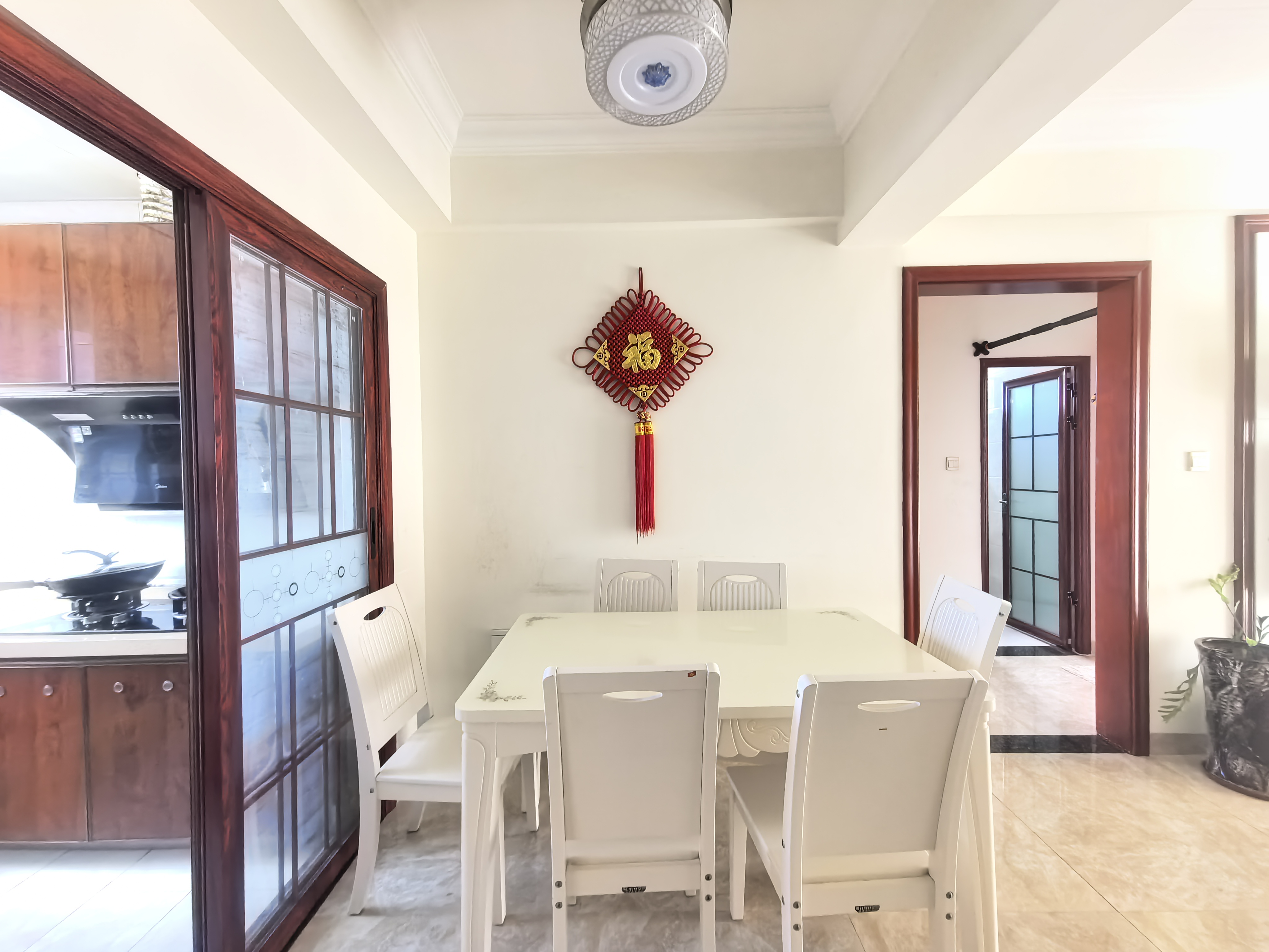 盛泰佳园  3室2厅1卫    3500.0元/月 盛泰佳园  3室2厅1卫    3500.0元/月室内图