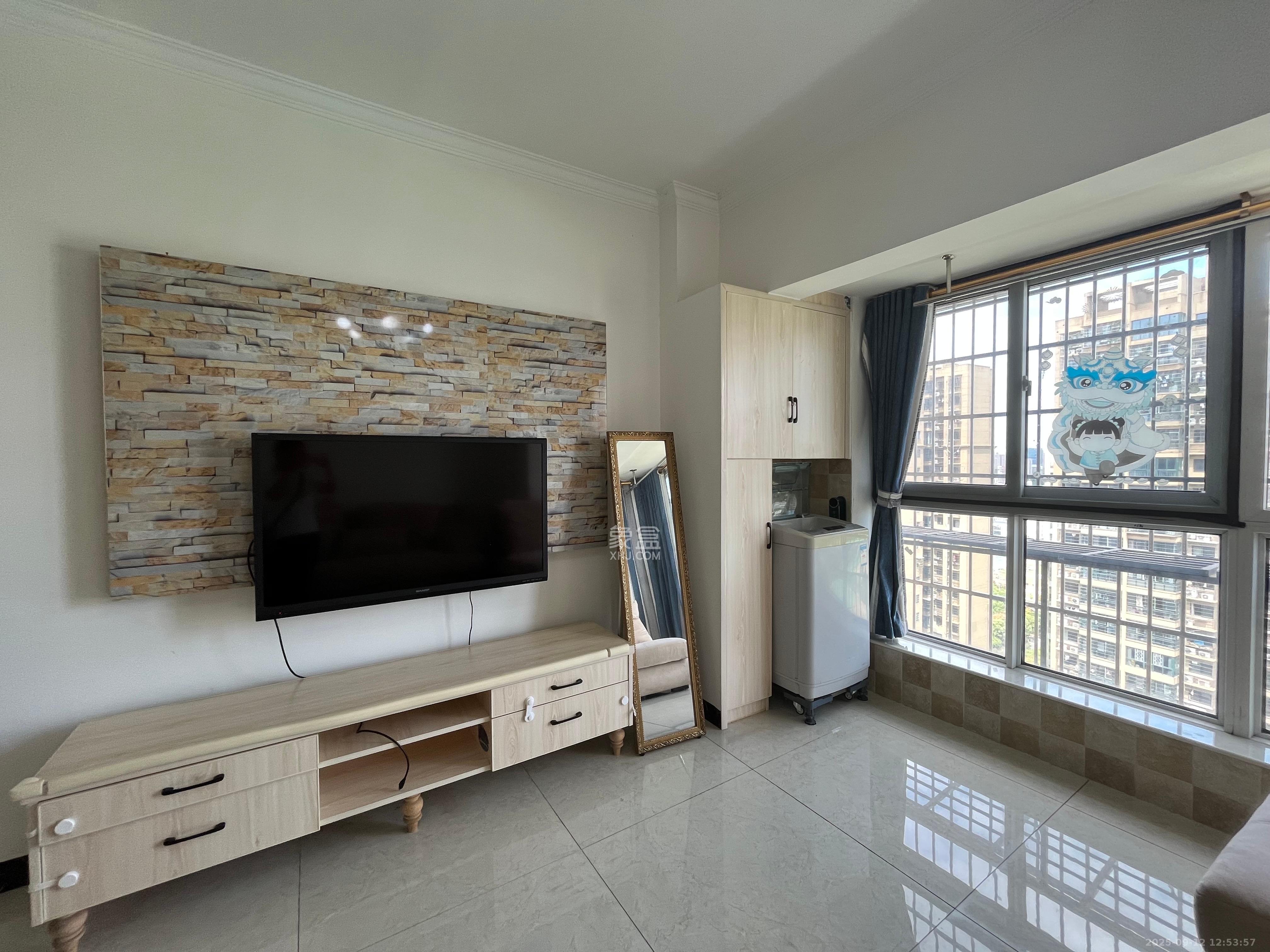 时代星空 1室1厅1卫 1300.0元/月 时代星空 1室1厅1卫 1300.0元/月室内图