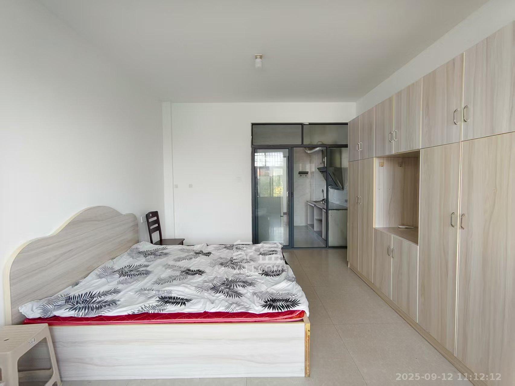 海棠路散盘 1室1厅1卫 800.0元/月 海棠路散盘 1室1厅1卫 800.0元/月室内图