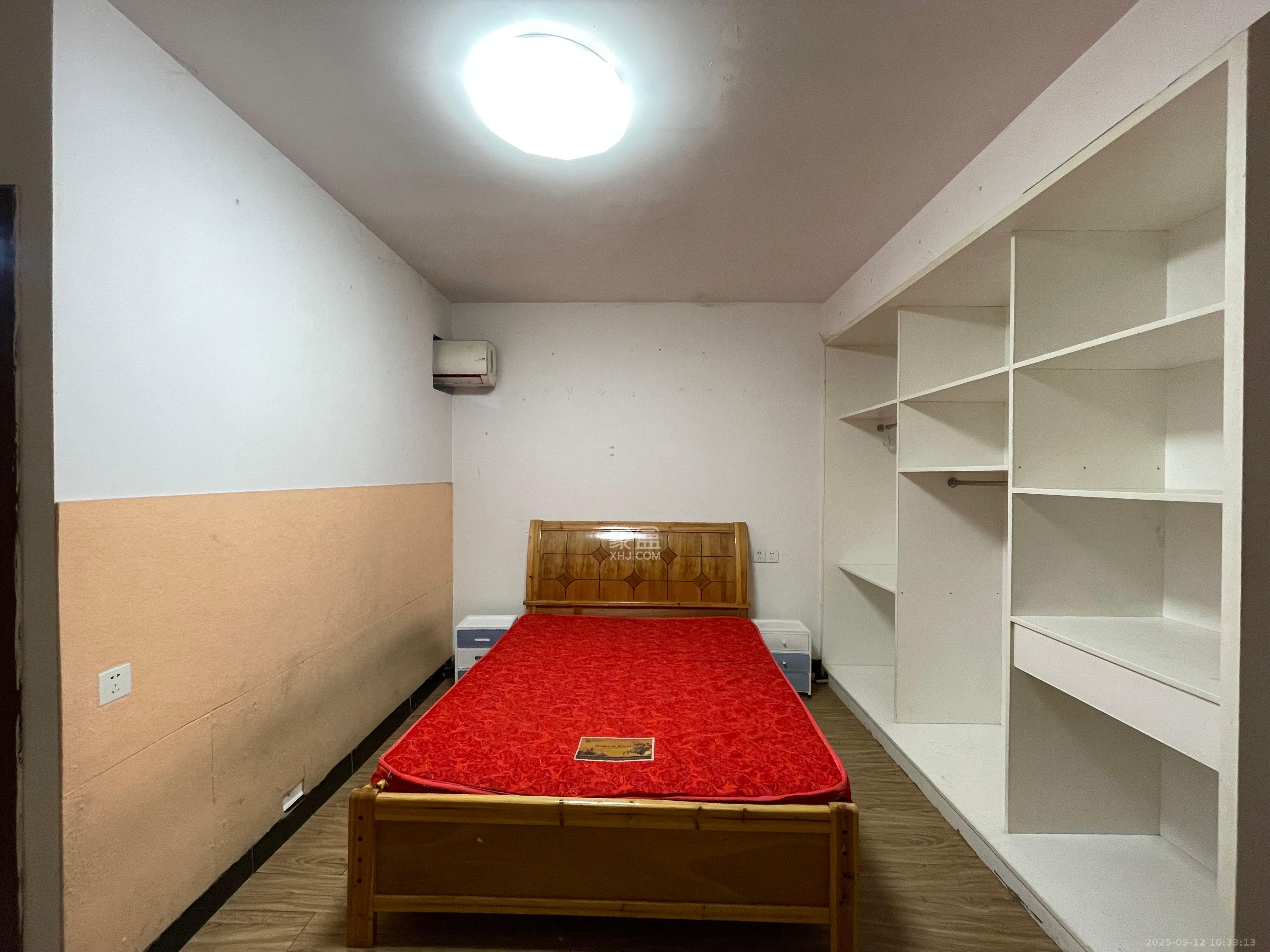 马王堆商贸城  1室1厅1卫    1300.0元/月室内图