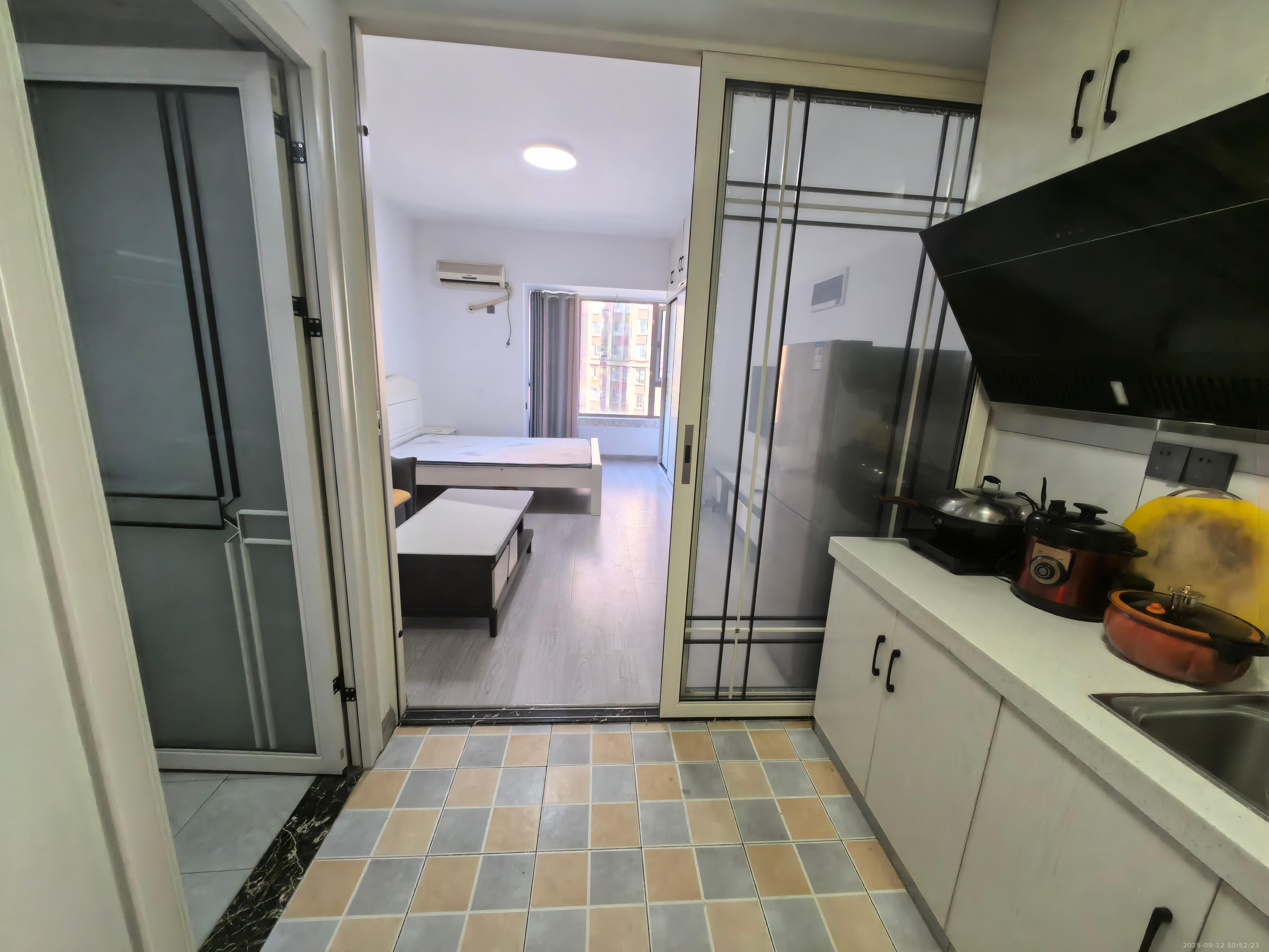 凯风珑城 1室1厅1卫 1000.0元/月 凯风珑城 1室1厅1卫 1000.0元/月室内图