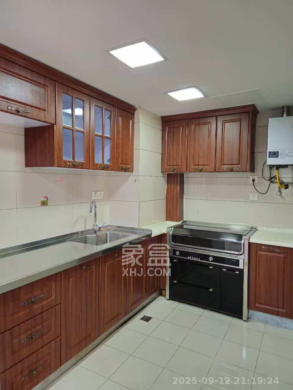 公园9号大都会  1室0厅0卫    3600.0元/月室内图