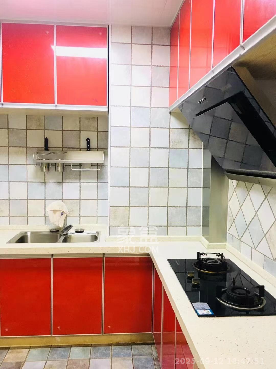 嘉顺苑 1室2厅1卫 2000.0元/月 嘉顺苑 1室2厅1卫 2000.0元/月室内图