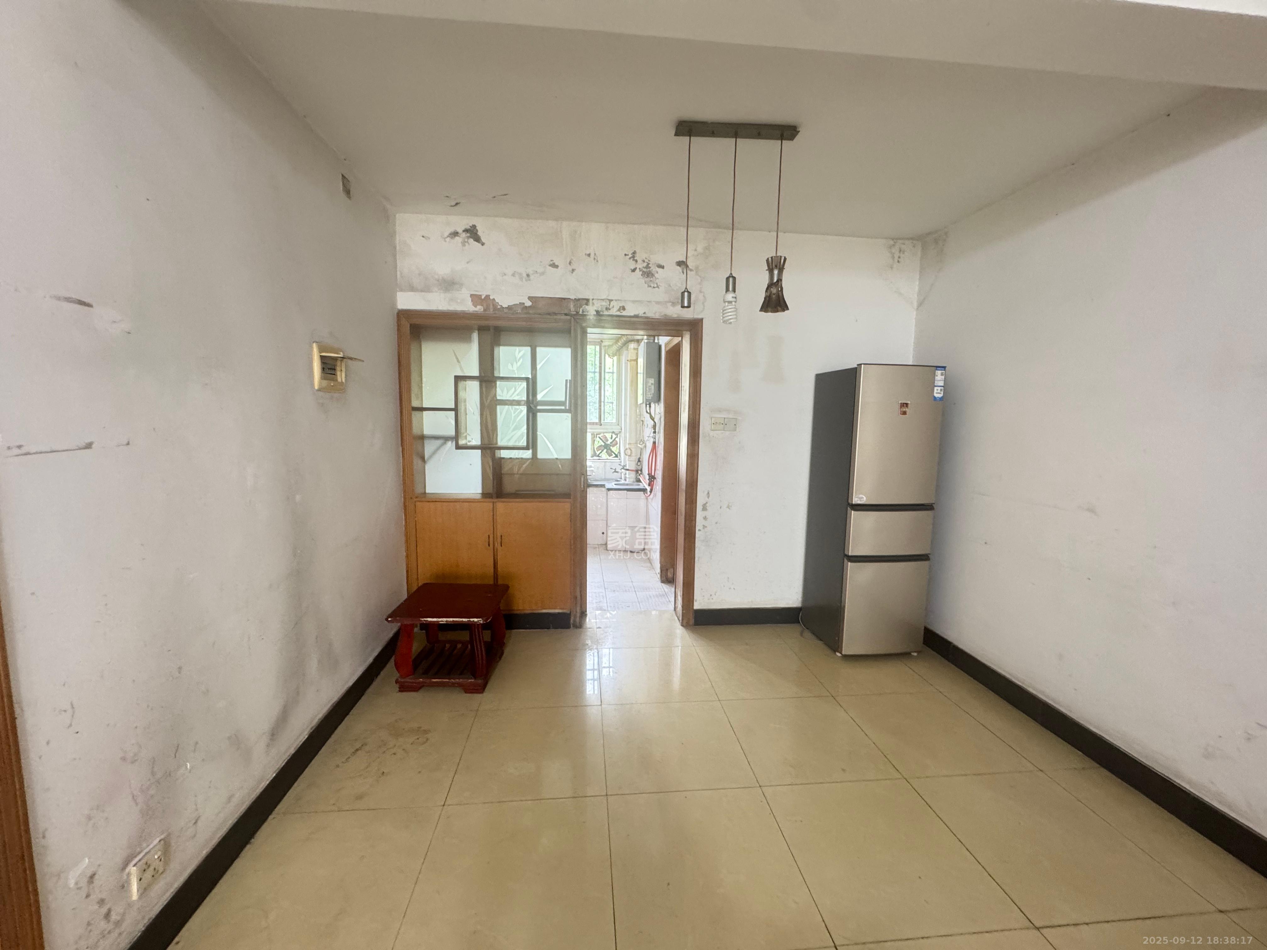 怡景民居  2室1厅1卫    1500.0元/月室内图