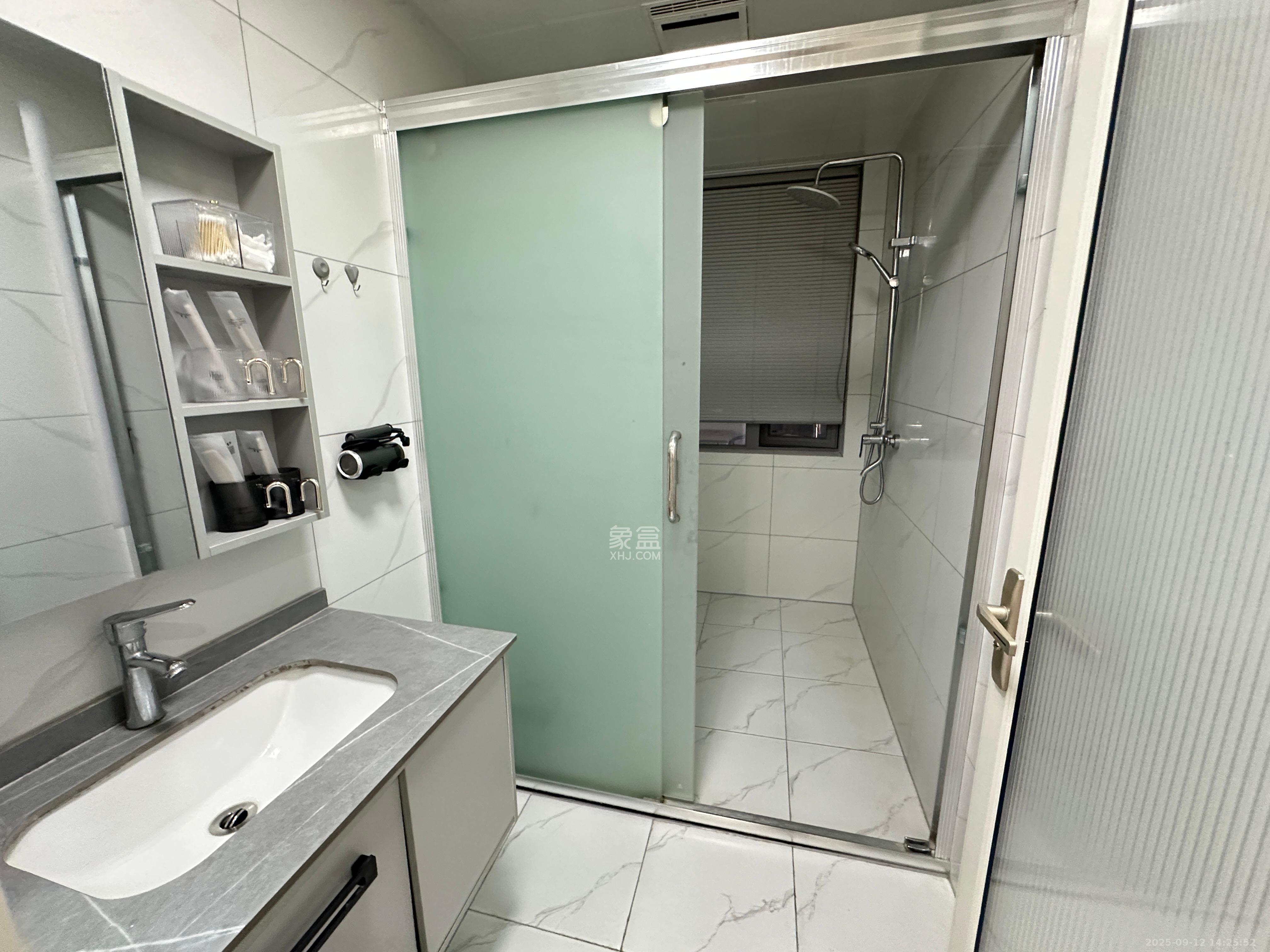 保利国际广场 3室2厅1卫 6000.0元/月 保利国际广场 3室2厅1卫 6000.0元/月室内图