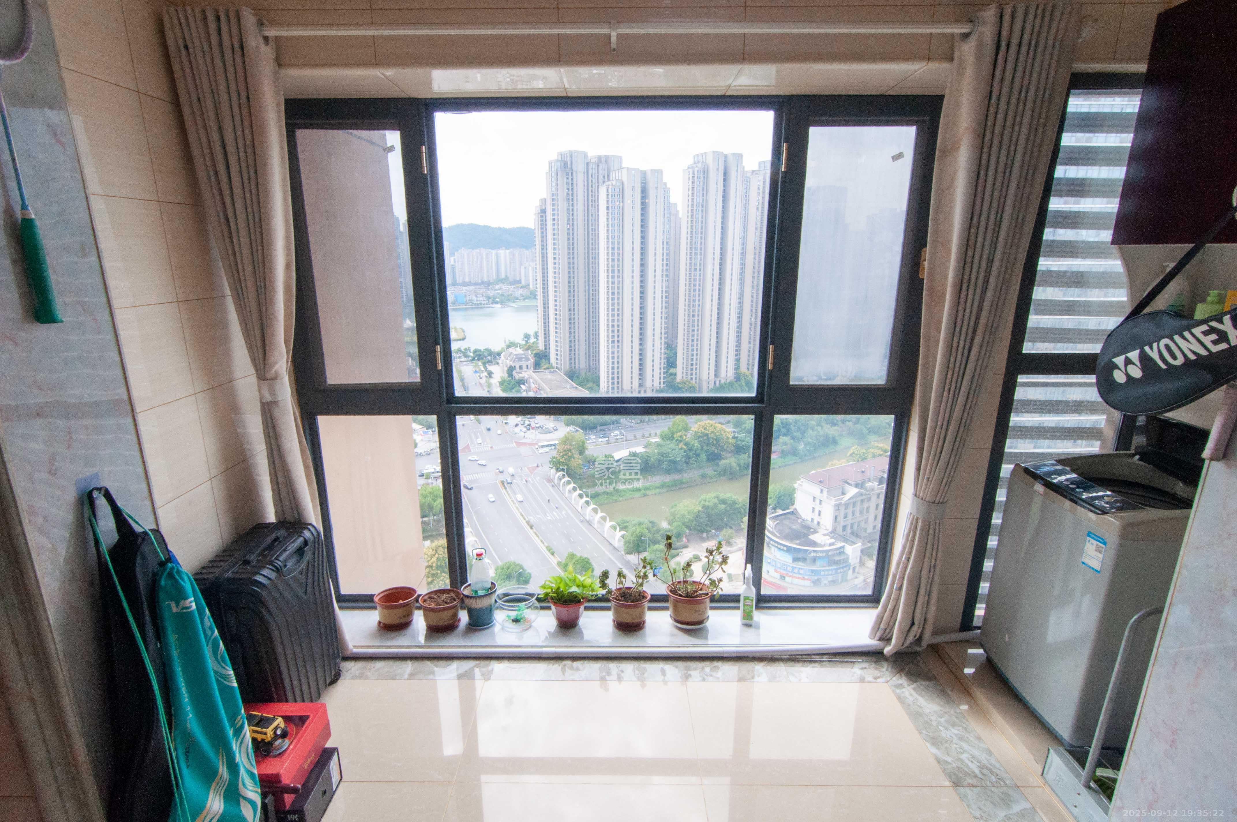 振业城二期  3室2厅1卫    128.0万其他