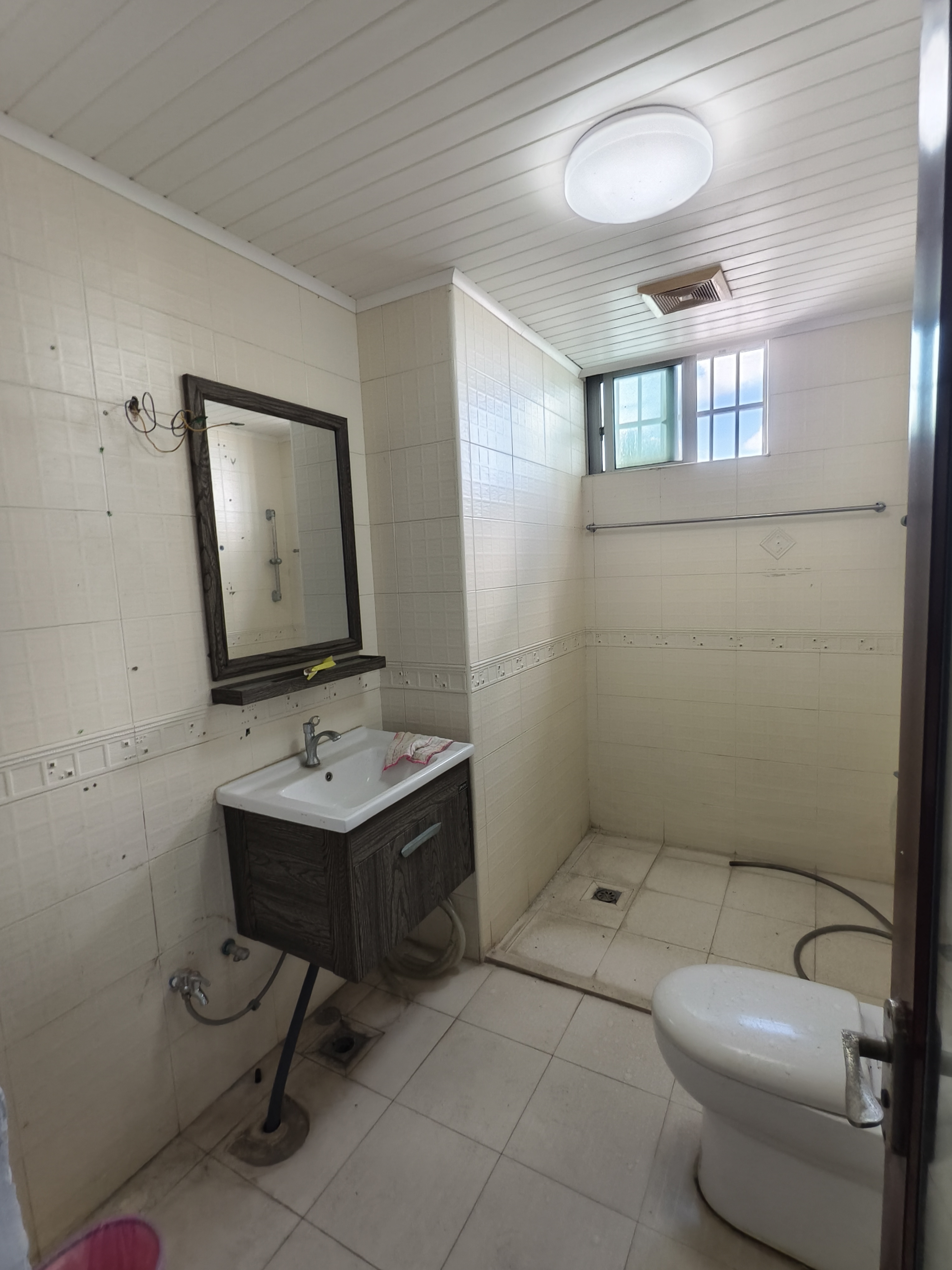 瑞宏大厦  4室2厅2卫    4000.0元/月 瑞宏大厦  4室2厅2卫    4000.0元/月室内图