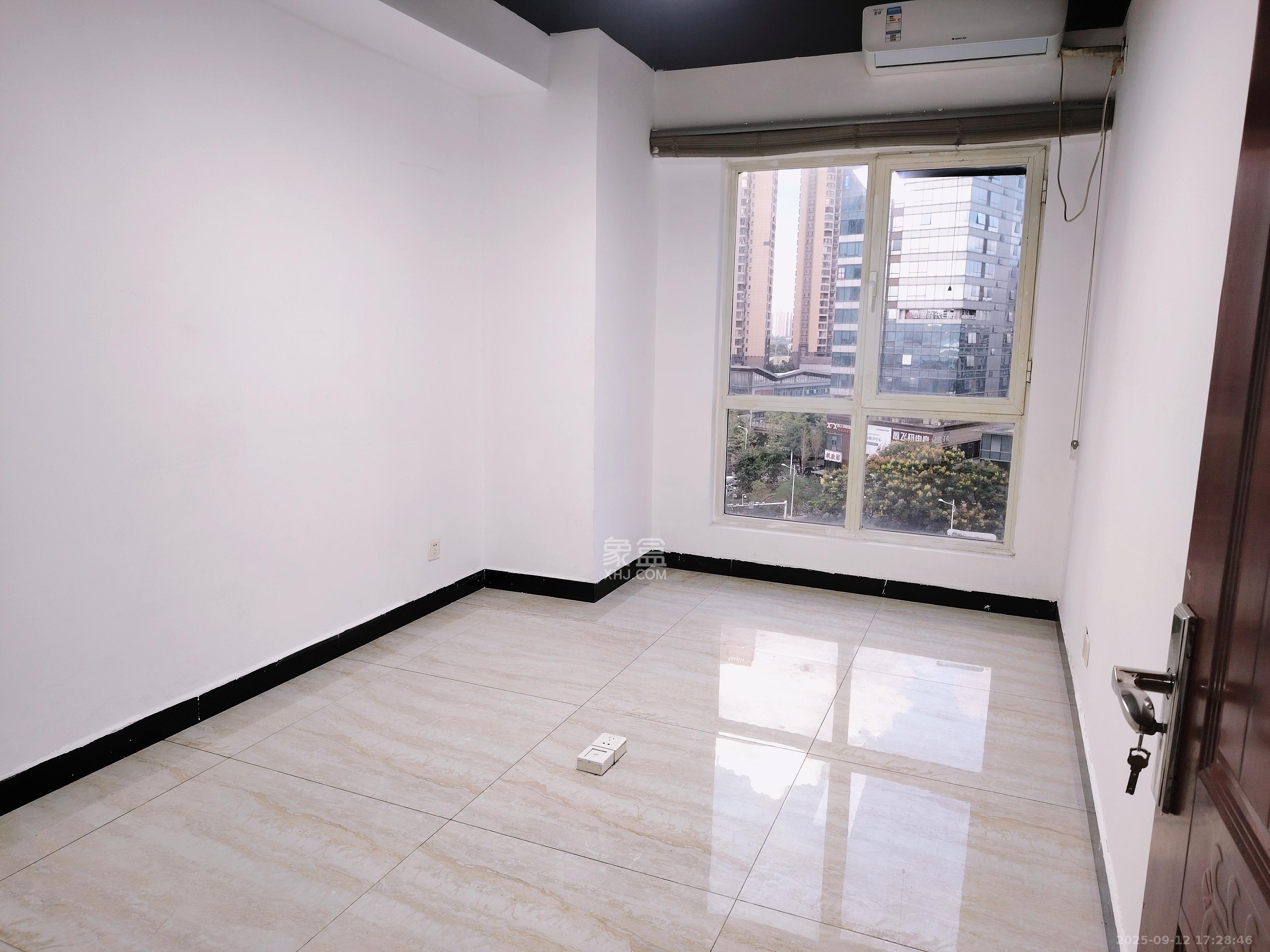 北辰三角洲B1E1区  1室1厅1卫    8500.0元/月 北辰三角洲B1E1区  1室1厅1卫    8500.0元/月室内图