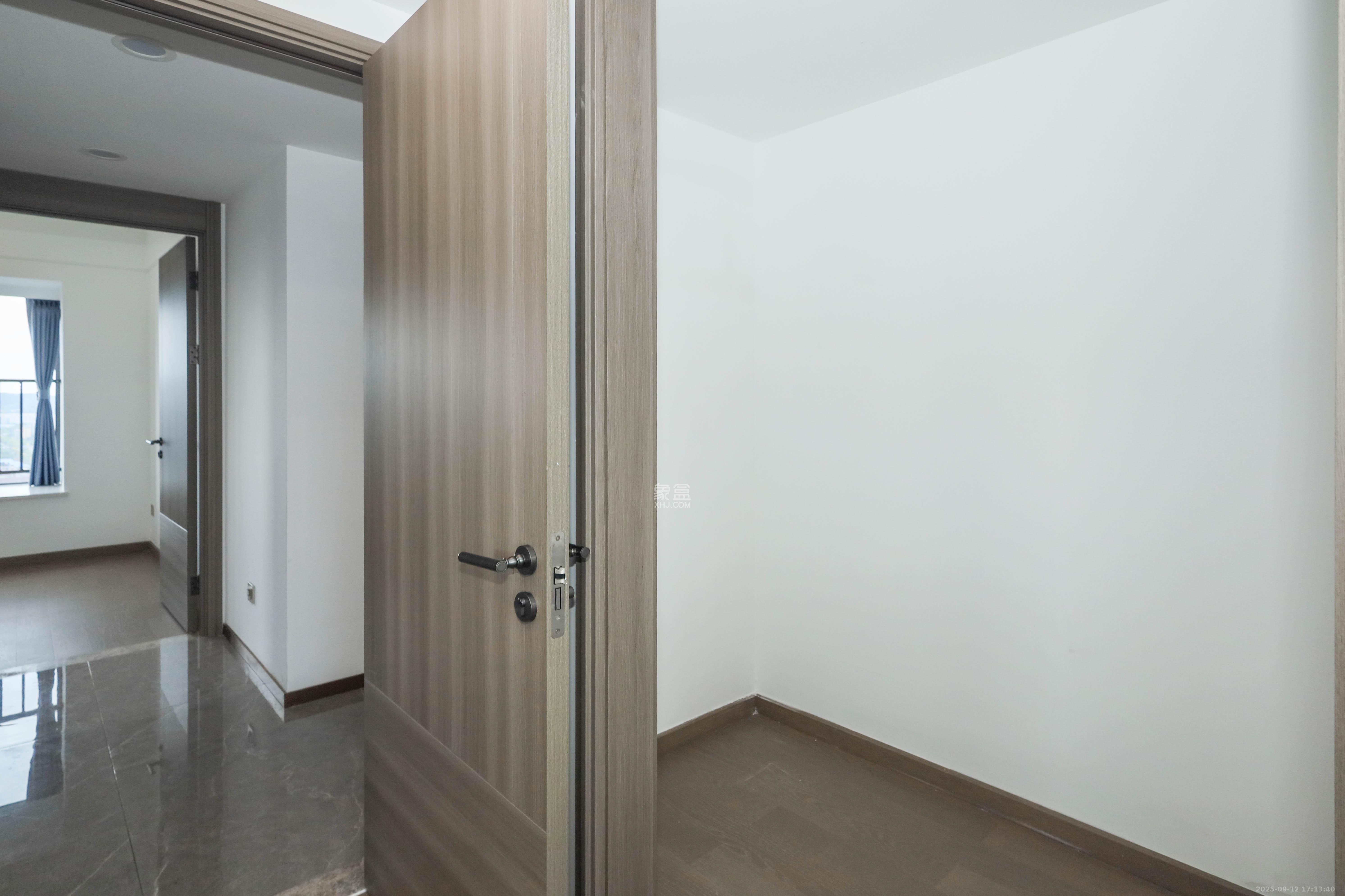 长沙溪山悦  4室2厅2卫    113.0万 长沙溪山悦  4室2厅2卫    113.0万卧室