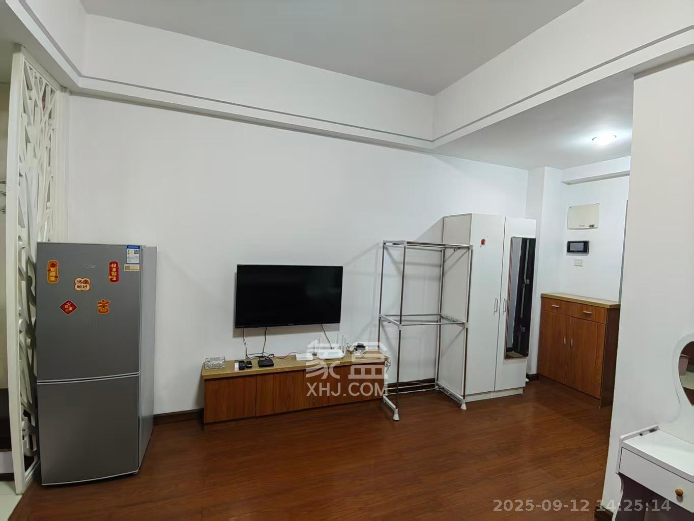 环宇天地、中海地产(中信城市广场二期) 1室1厅1卫 1000.0元/月 环宇天地、中海地产(中信城市广场二期) 1室1厅1卫 1000.0元/月室内图