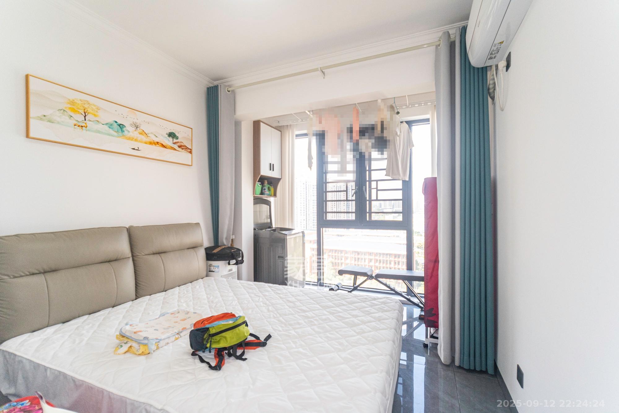 日盛湖湘花苑  3室2厅2卫    95.0万 日盛湖湘花苑  3室2厅2卫    95.0万卧室