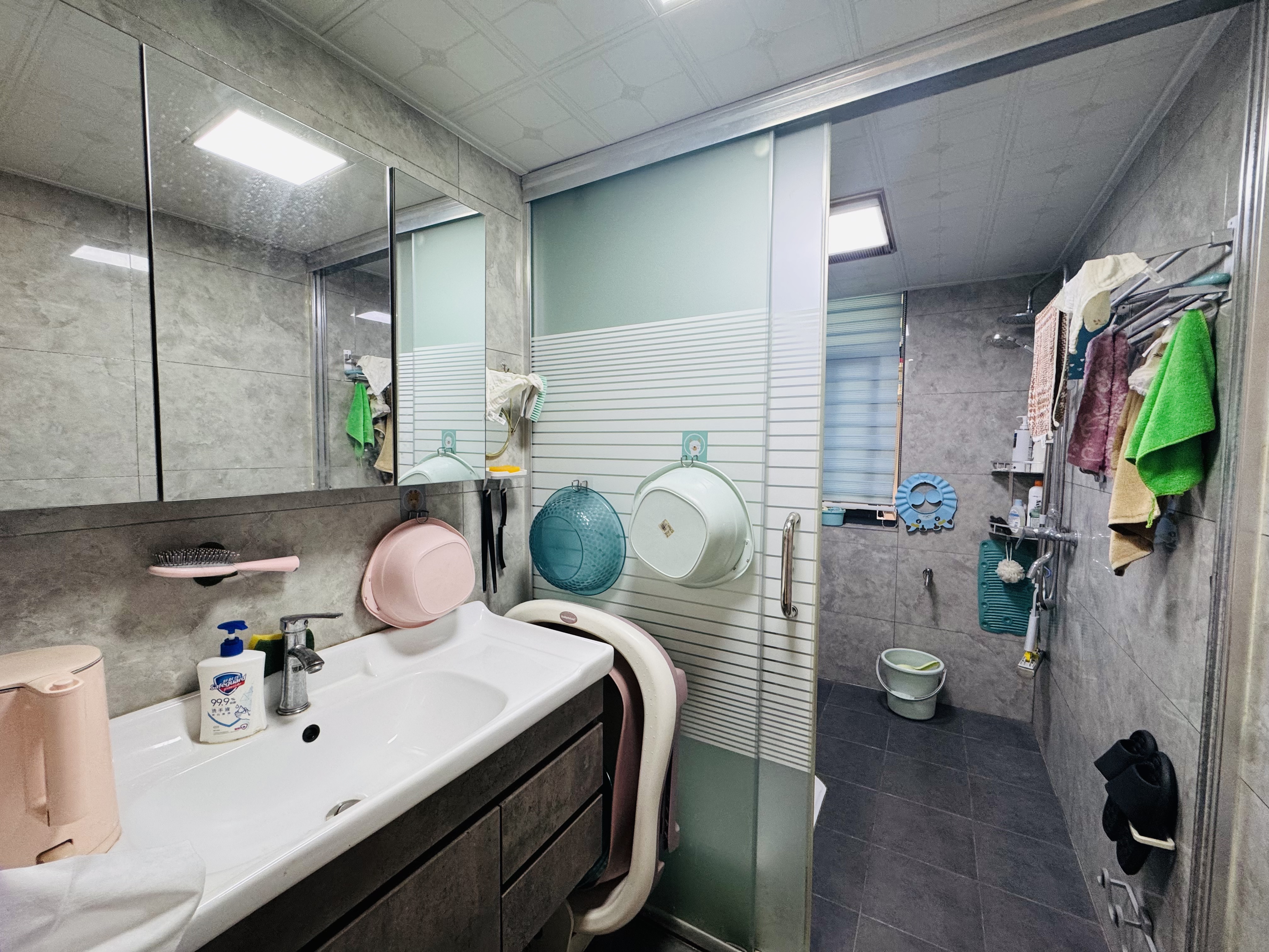 山水洲城华晨第一城 3室2厅1卫 57.8万 山水洲城华晨第一城 3室2厅1卫 57.8万室内图