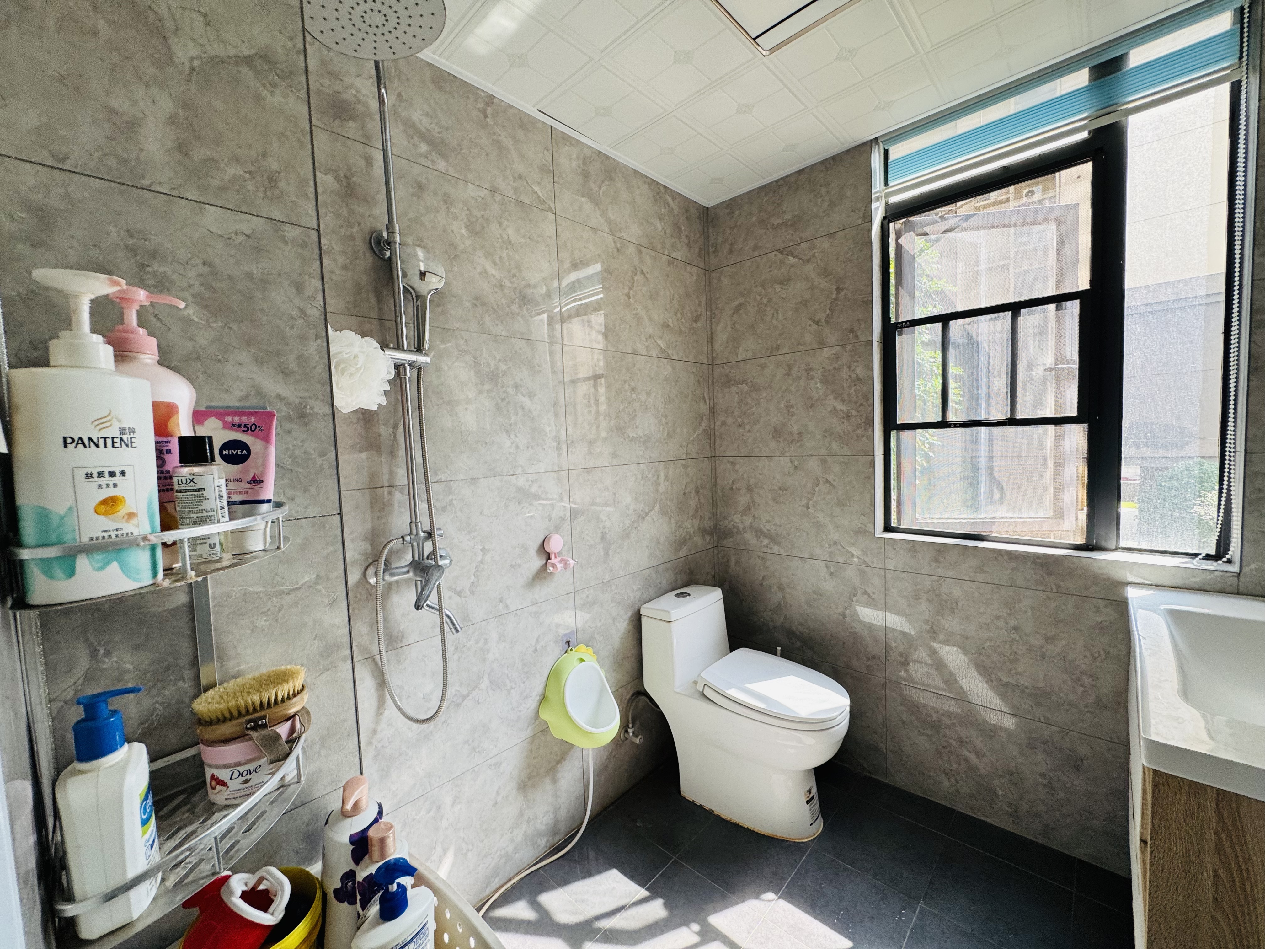 山水洲城华晨第一城 3室2厅1卫 57.8万 山水洲城华晨第一城 3室2厅1卫 57.8万室内图