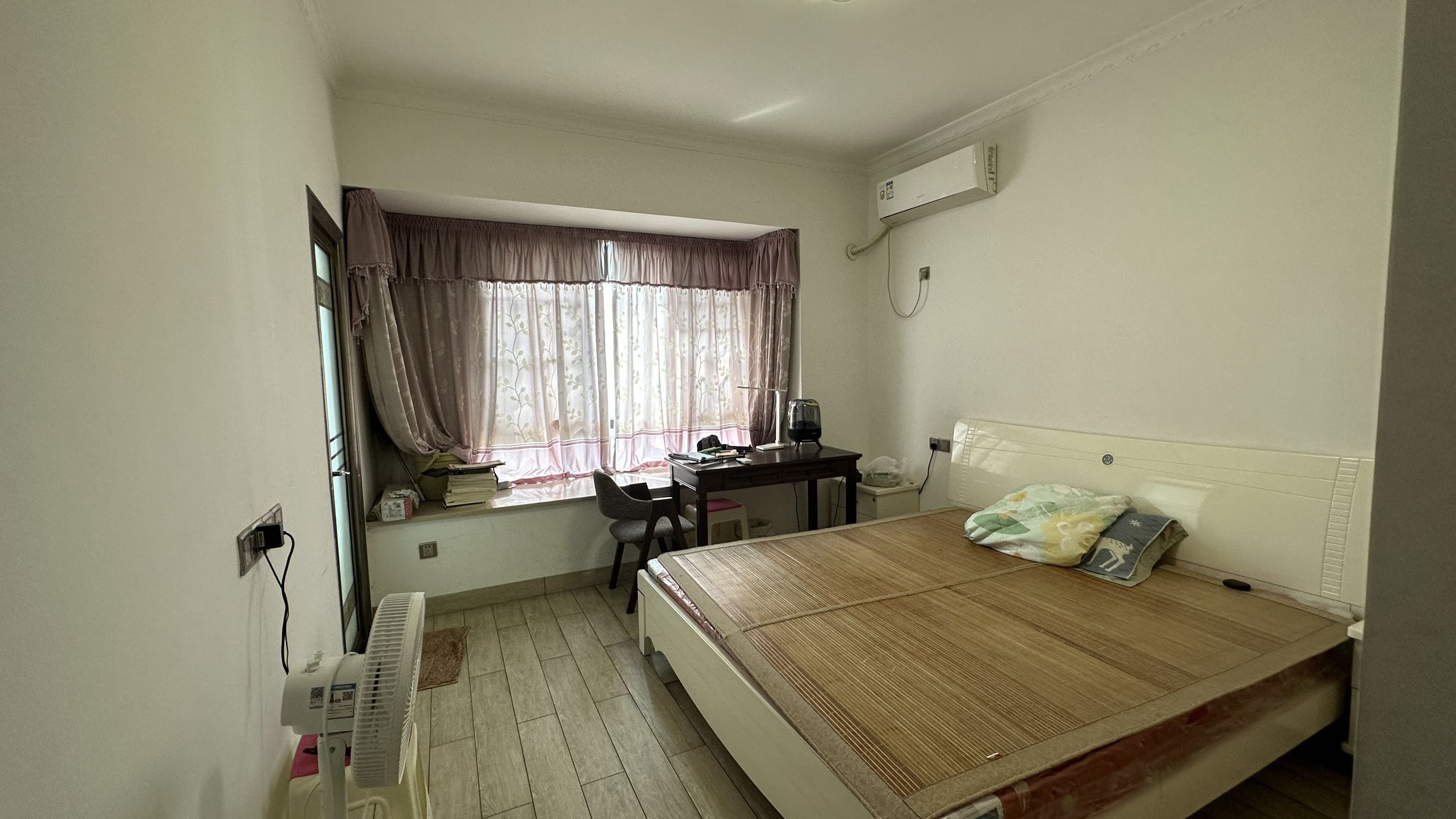 龙腾国际 3室2厅1卫 57.0万 龙腾国际 3室2厅1卫 57.0万室内图