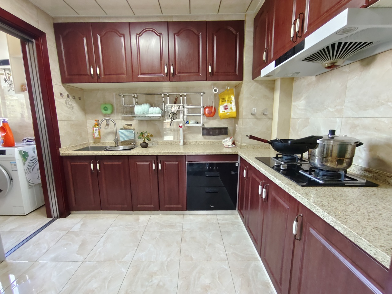 奥园广场  3室2厅2卫    79.8万室内图